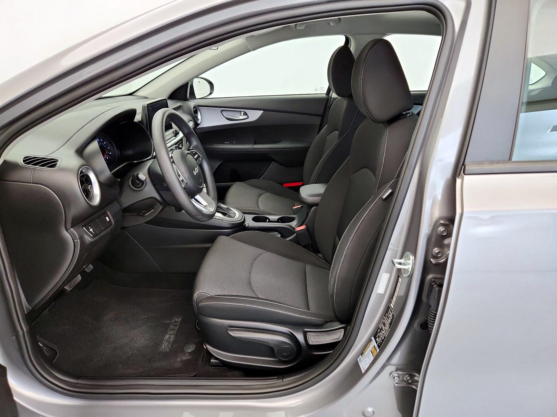 Thumbnail: 2023 Kia Forte - 11