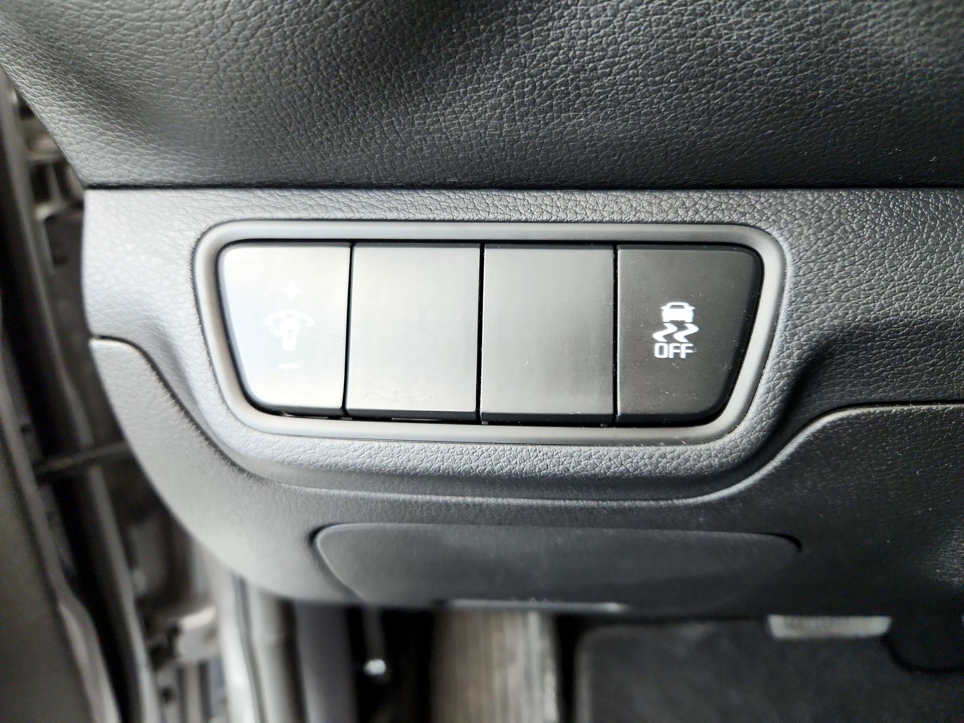 Thumbnail: 2023 Kia Forte - 13