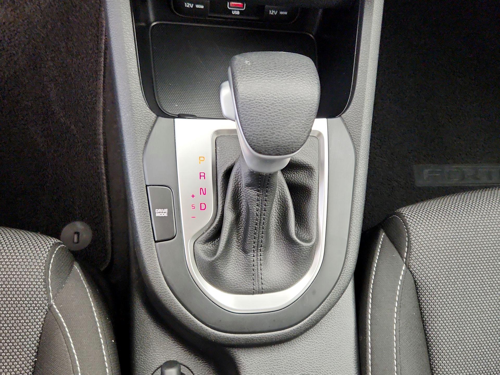 Thumbnail: 2023 Kia Forte - 17