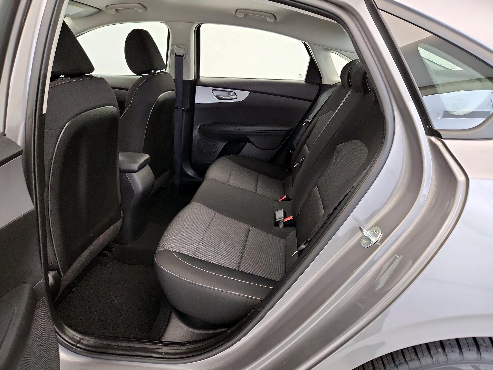 Thumbnail: 2023 Kia Forte - 19