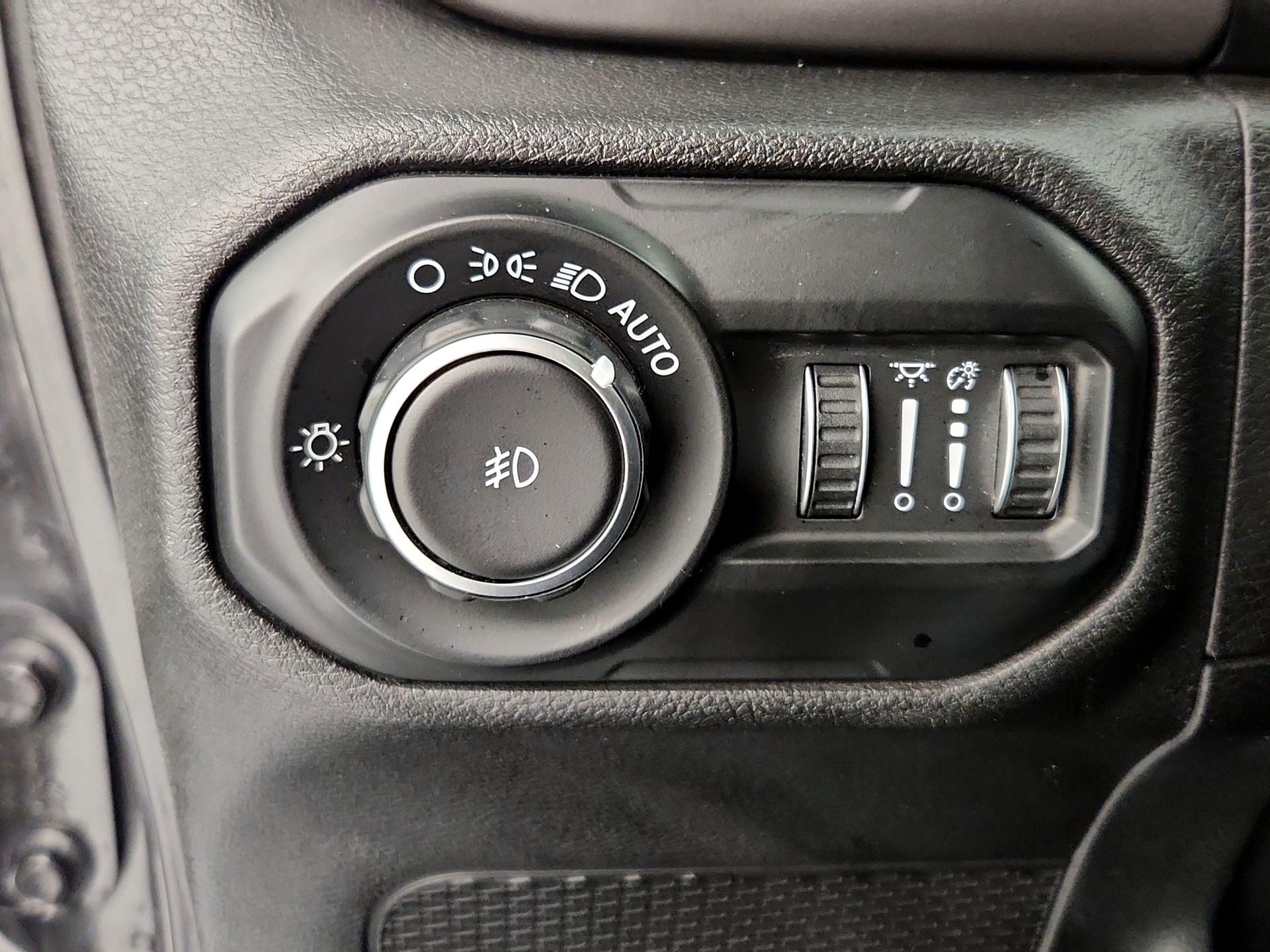 Thumbnail: 2020 Jeep Wrangler - 13