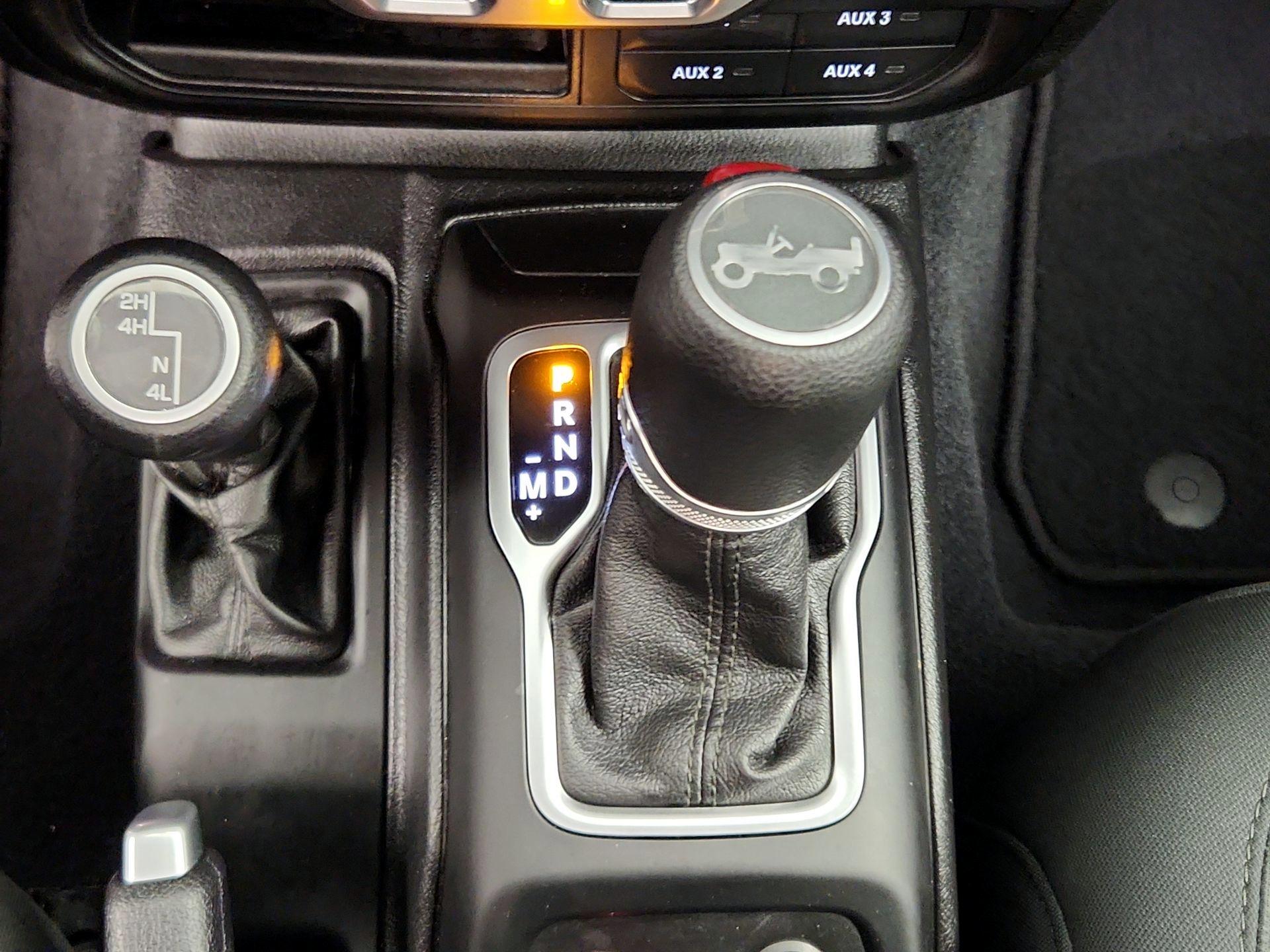 Thumbnail: 2020 Jeep Wrangler - 18