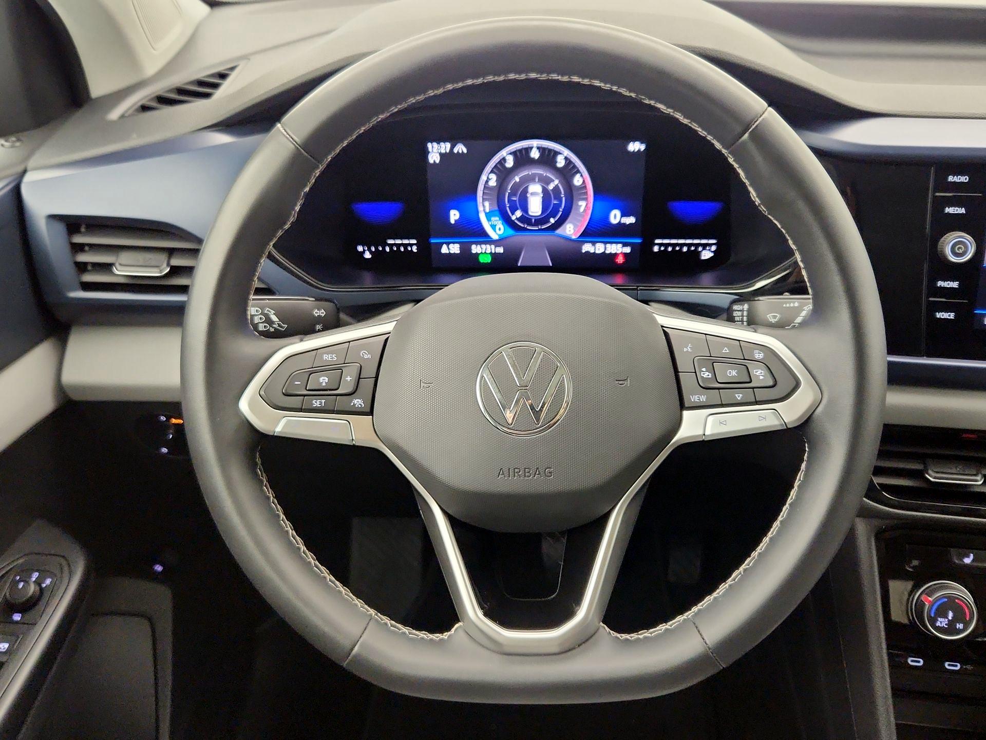 Thumbnail: 2023 Volkswagen Taos - 10