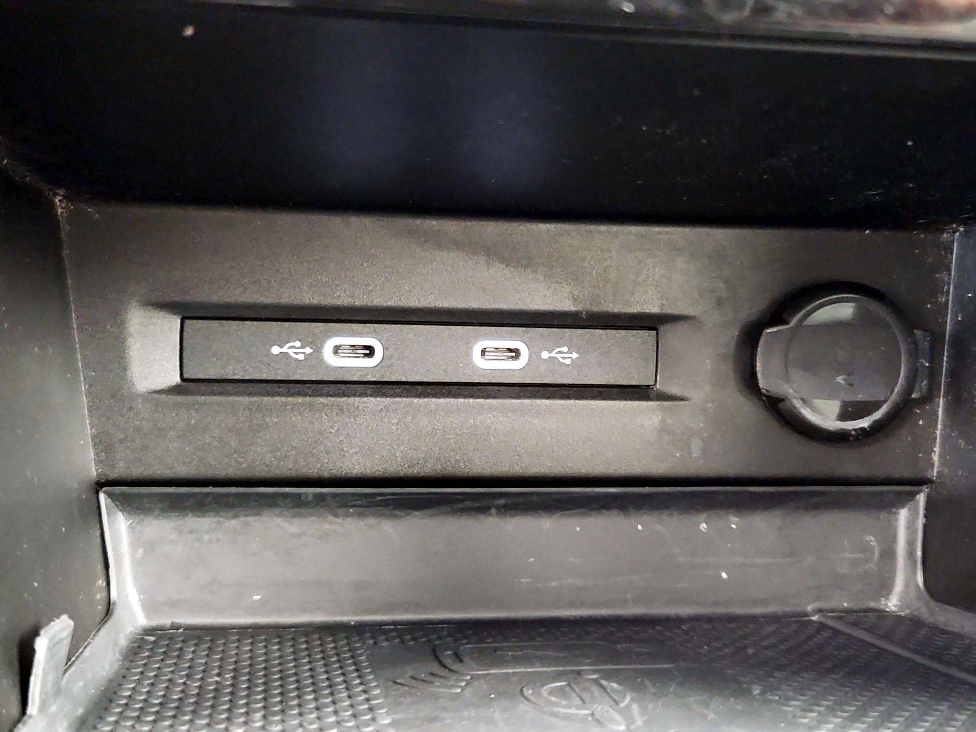 Thumbnail: 2023 Volkswagen Taos - 18