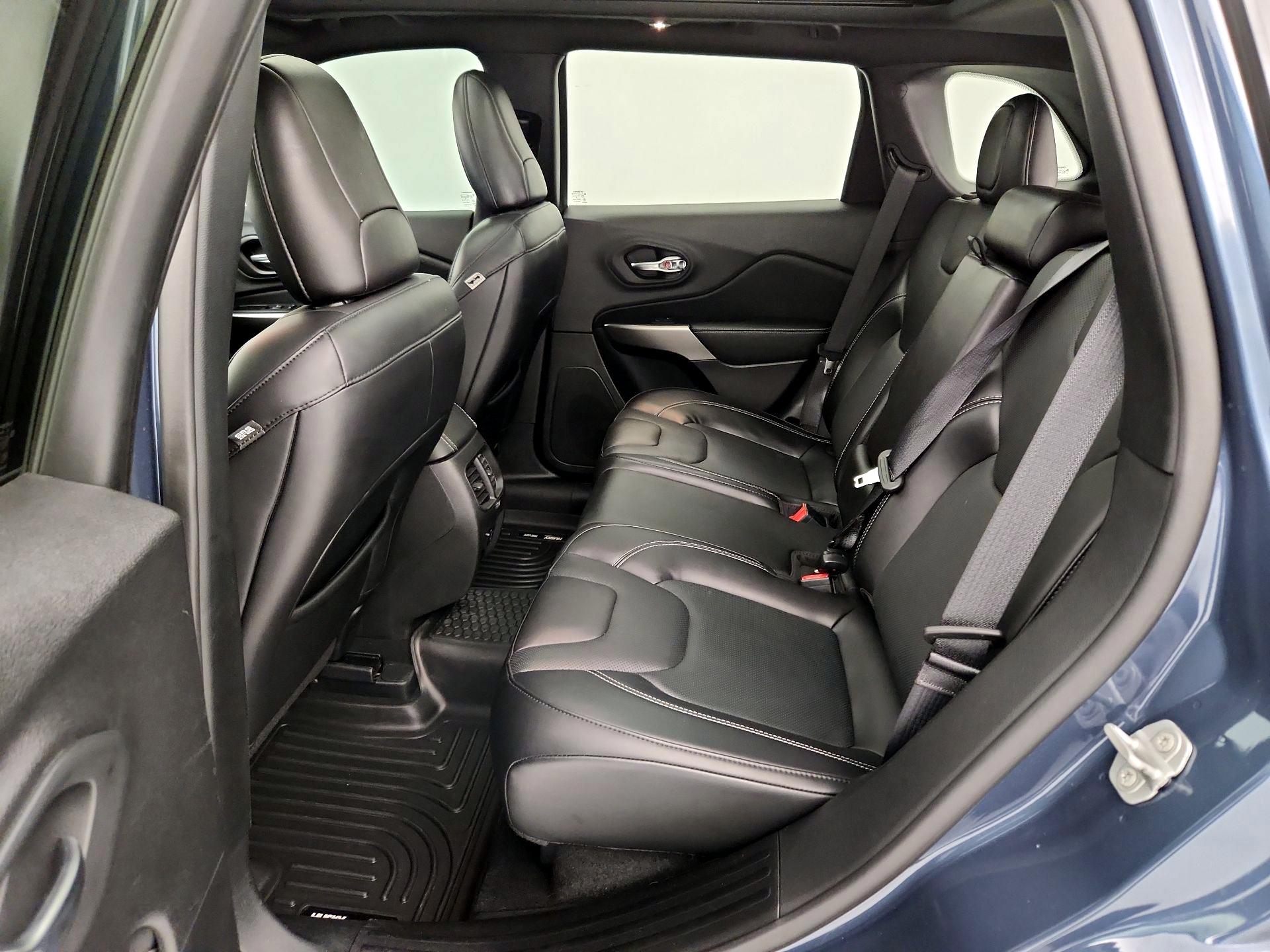 Thumbnail: 2021 Jeep Cherokee - 20