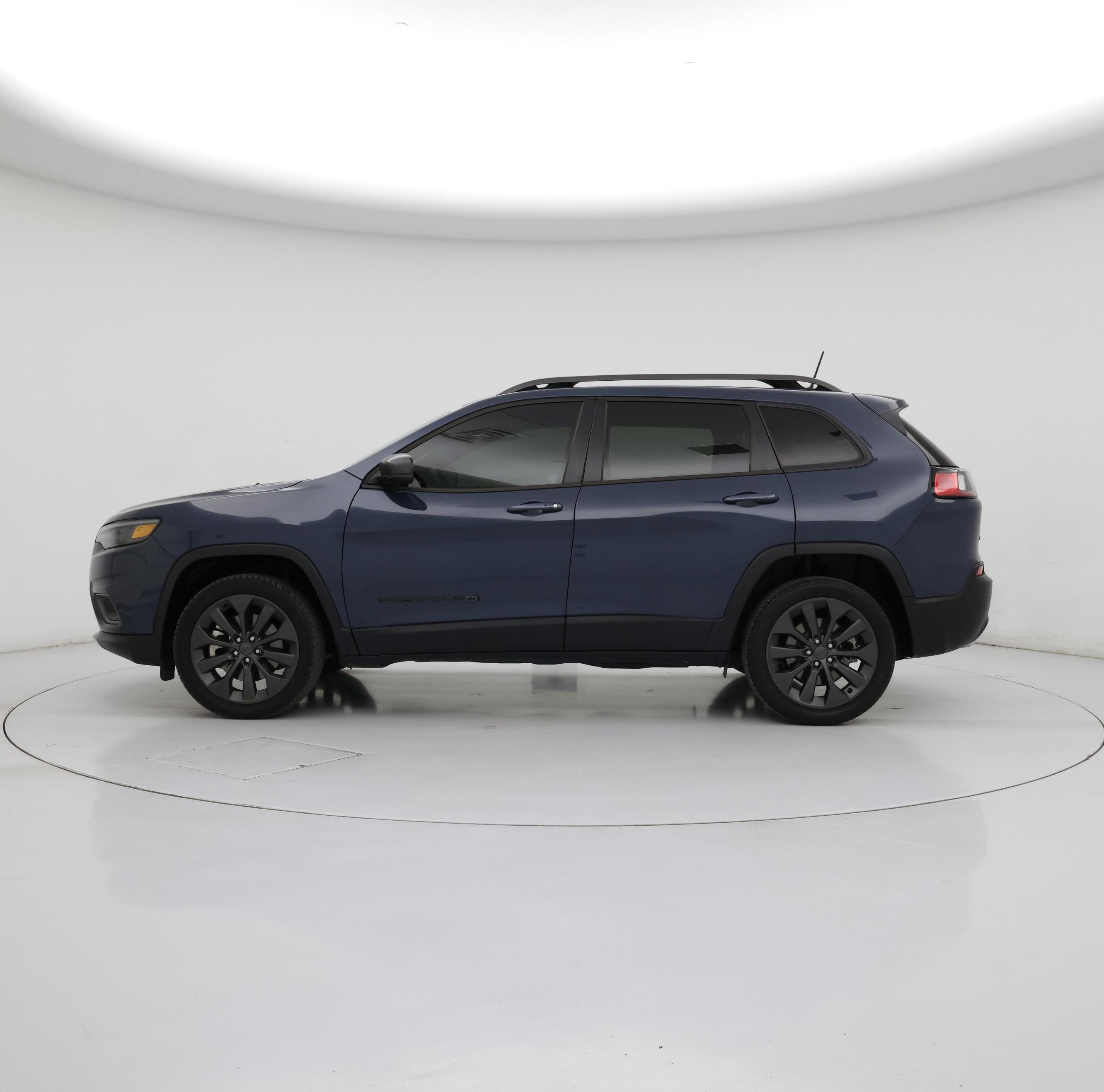 Thumbnail: 2021 Jeep Cherokee - 3