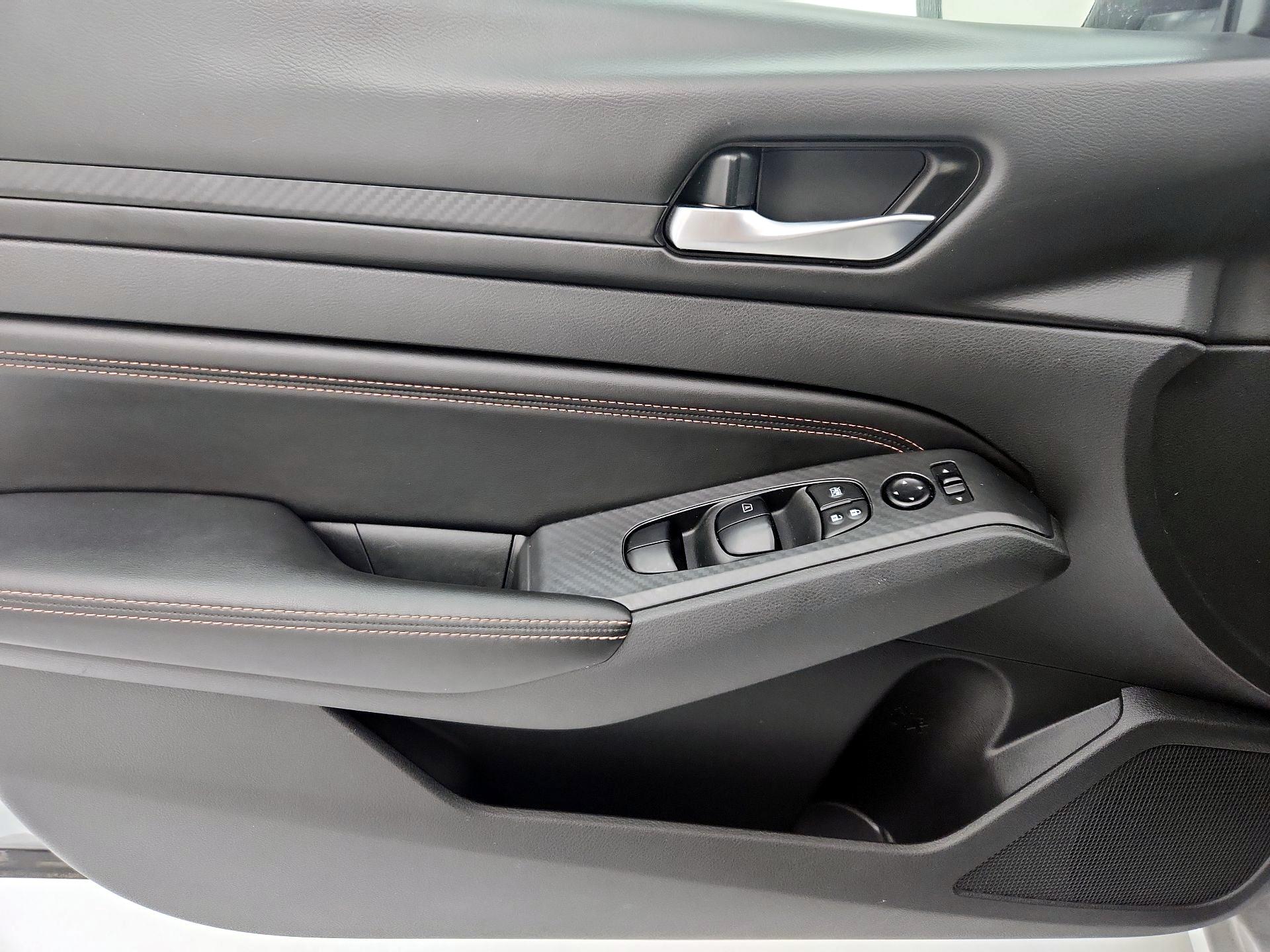 Thumbnail: 2021 Nissan Altima - 12