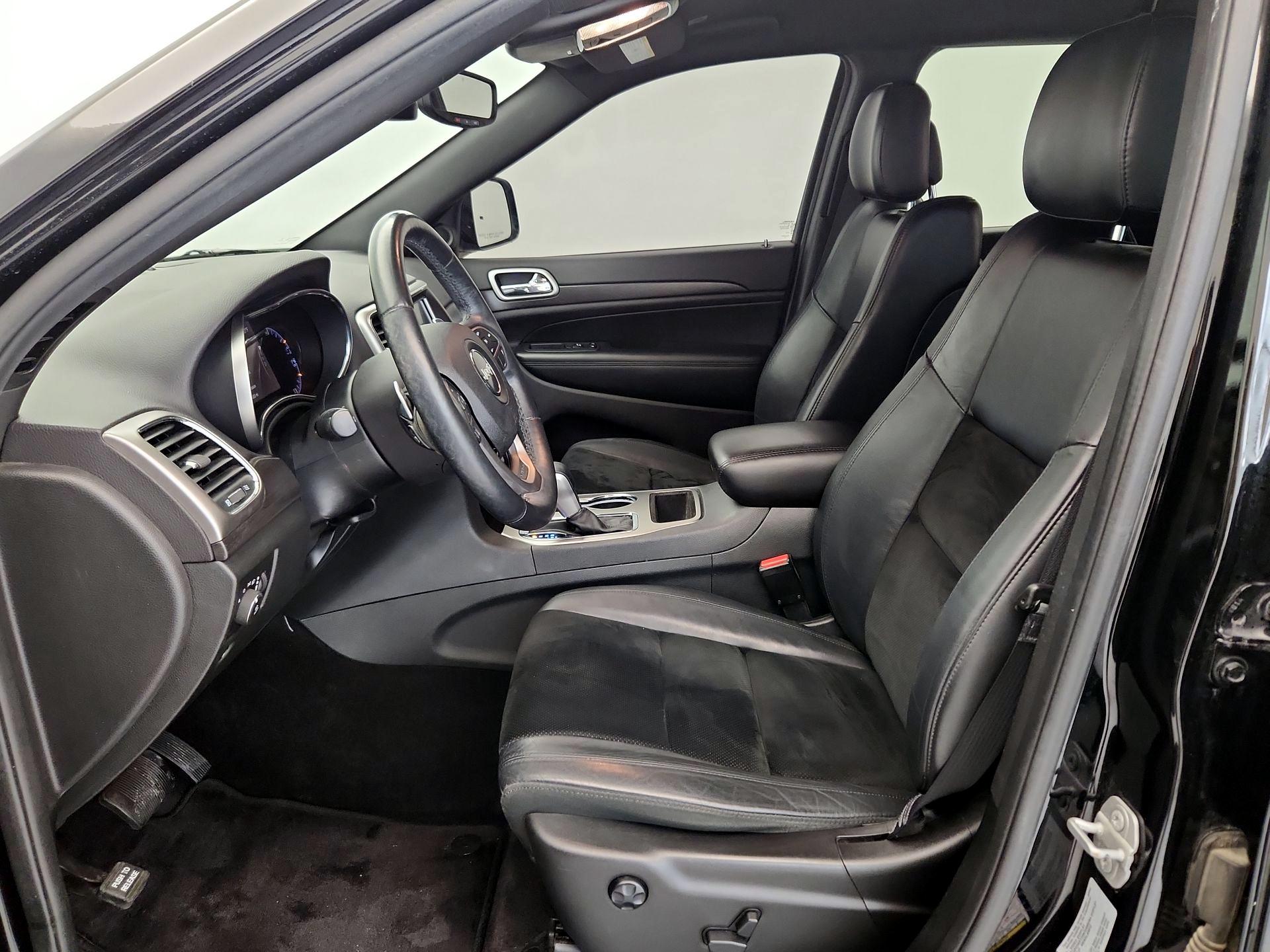 Thumbnail: 2017 Jeep Grand Cherokee - 11