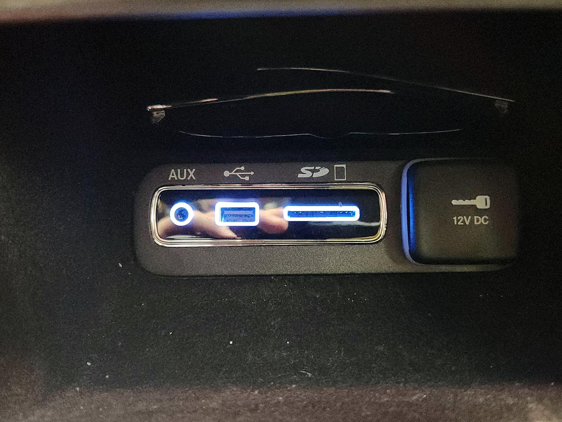 Thumbnail: 2017 Jeep Grand Cherokee - 18