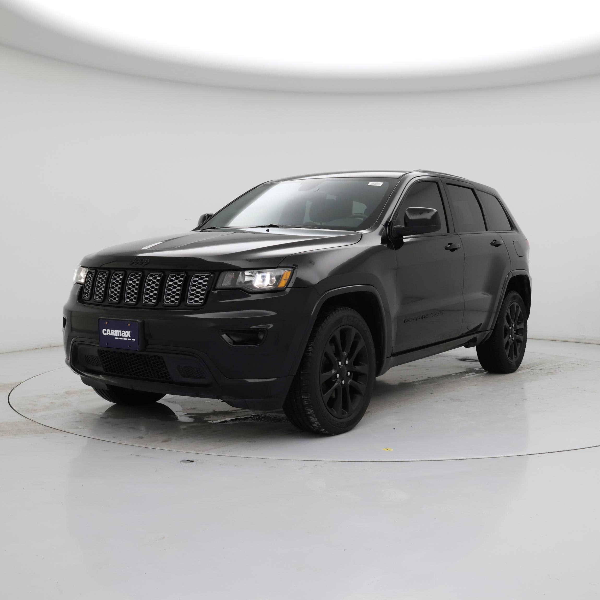 Thumbnail: 2017 Jeep Grand Cherokee - 4