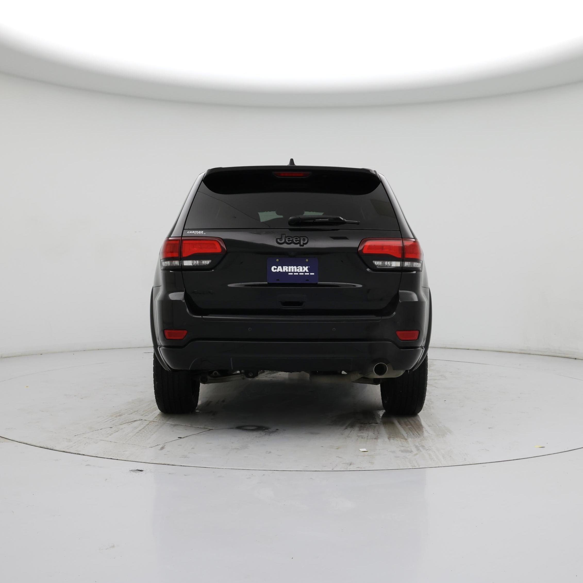 Thumbnail: 2017 Jeep Grand Cherokee - 6