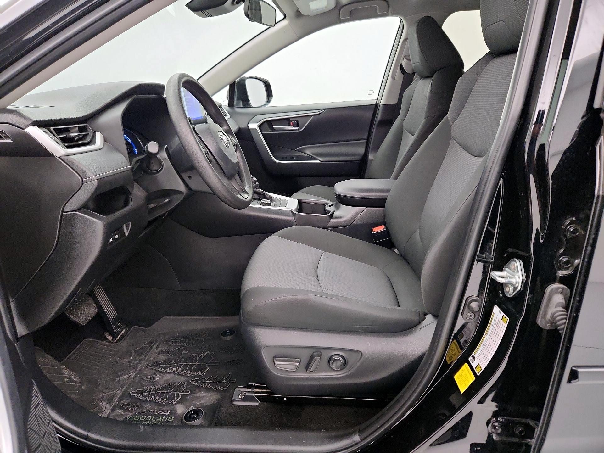 Thumbnail: 2024 Toyota RAV4 - 11