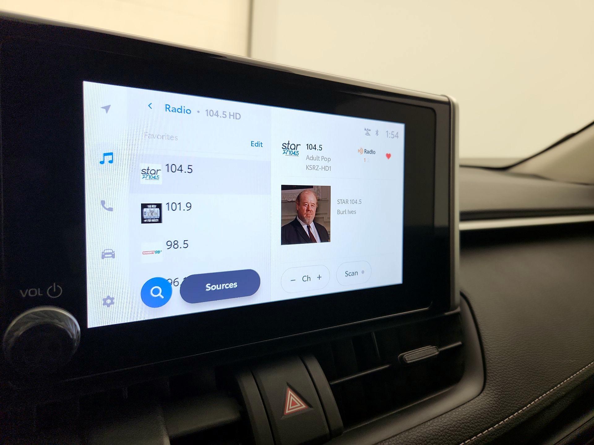 Thumbnail: 2024 Toyota RAV4 - 15