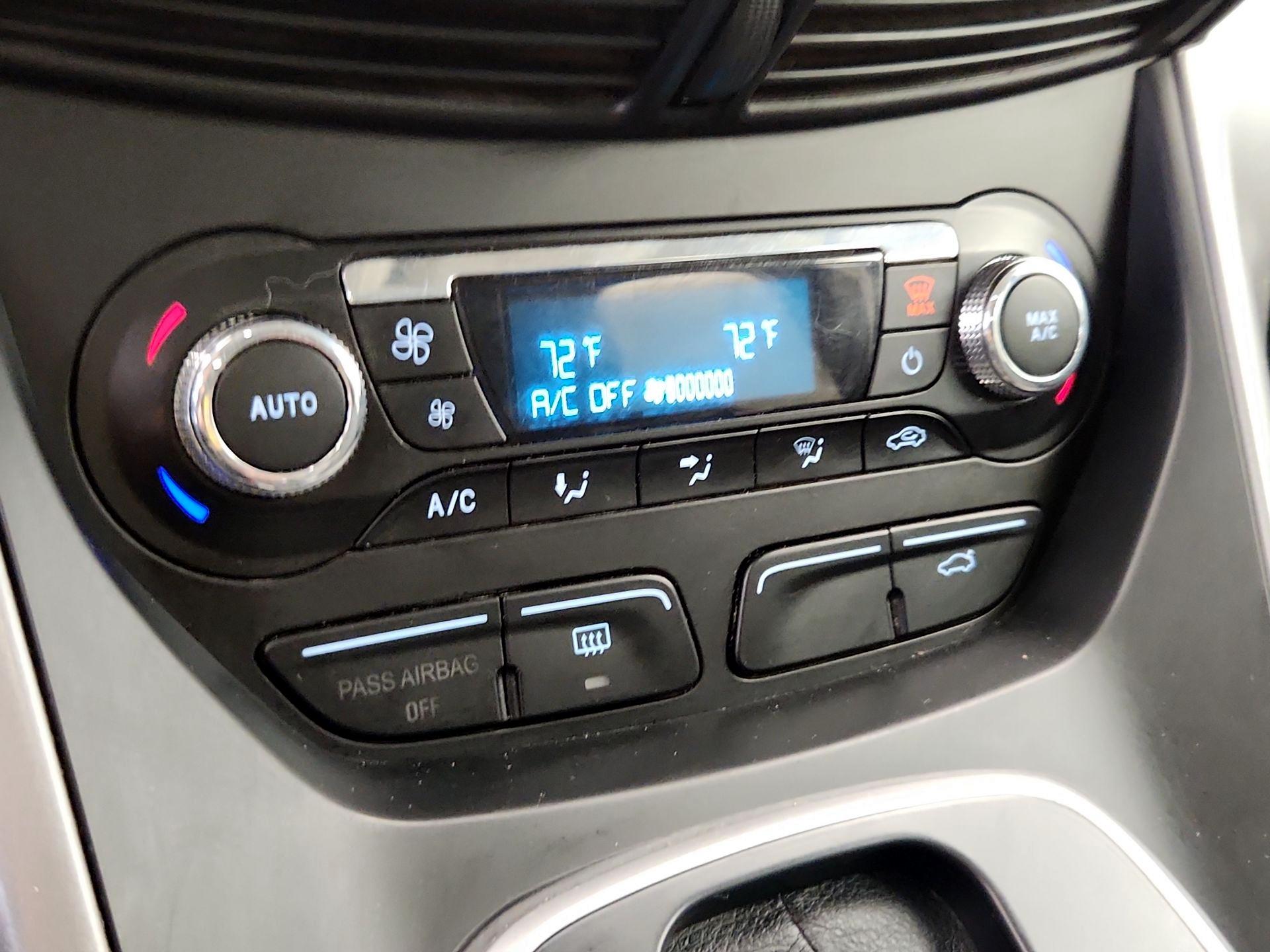 Thumbnail: 2014 Ford Escape - 16