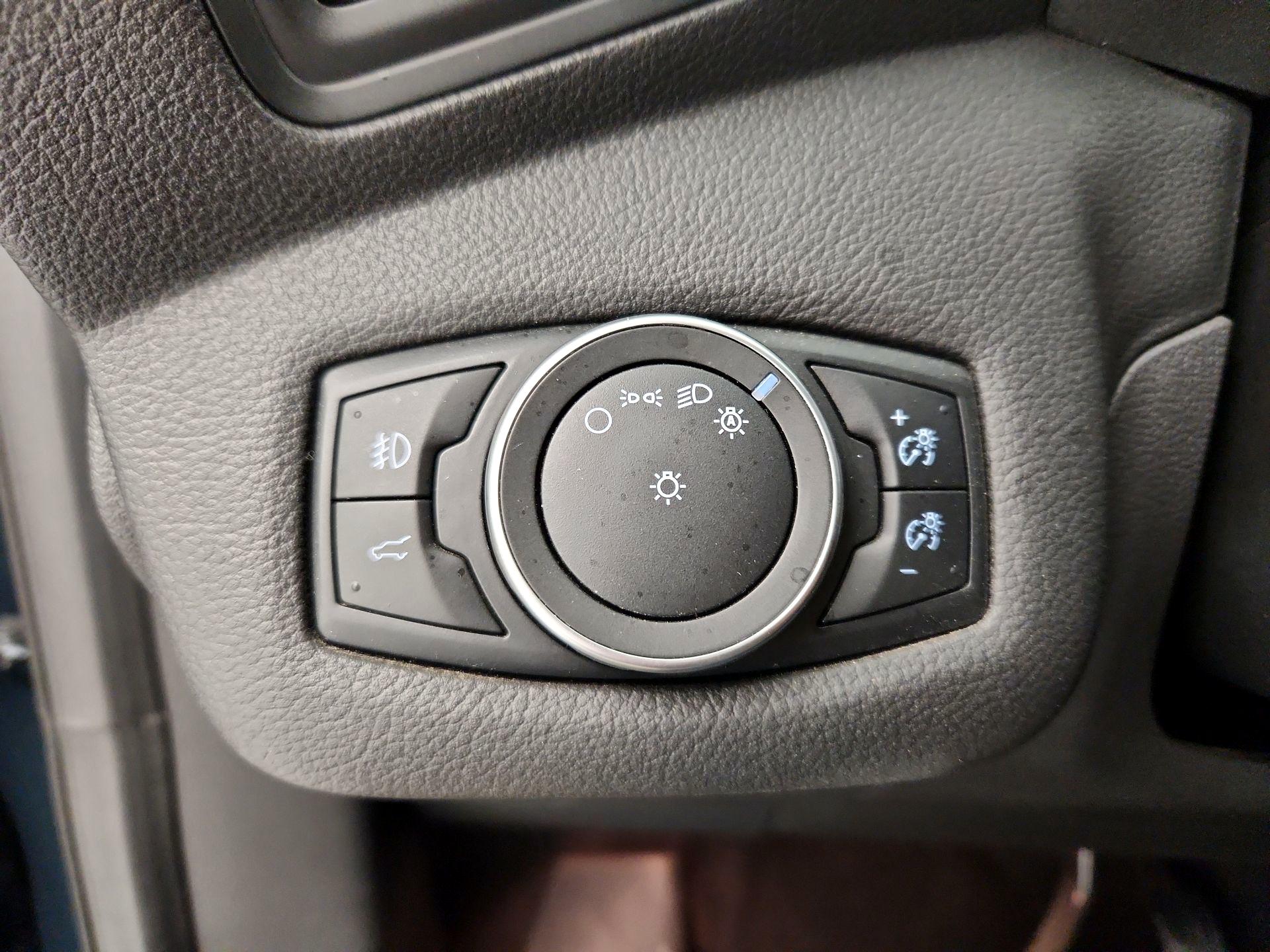 Thumbnail: 2019 Ford Escape - 13