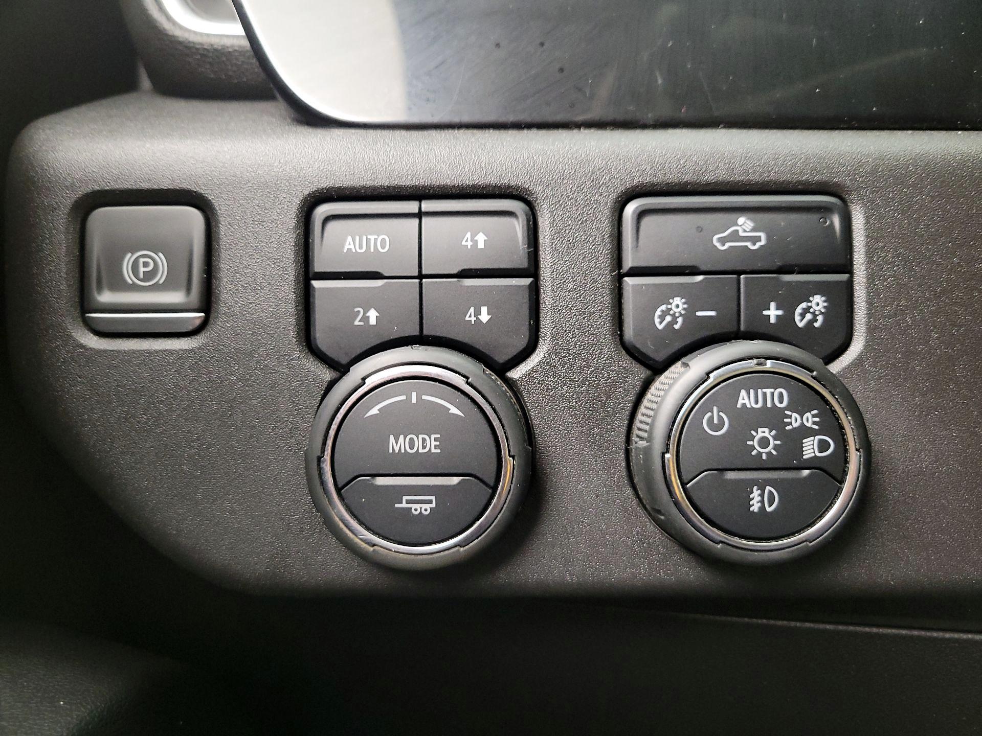 Thumbnail: 2023 Chevrolet Silverado 1500 - 13