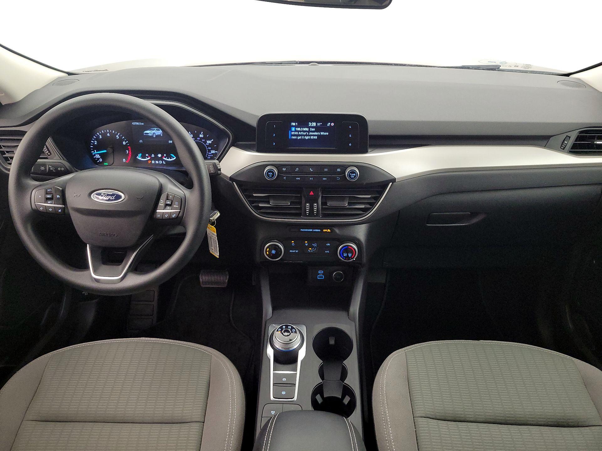 Thumbnail: 2021 Ford Escape - 9