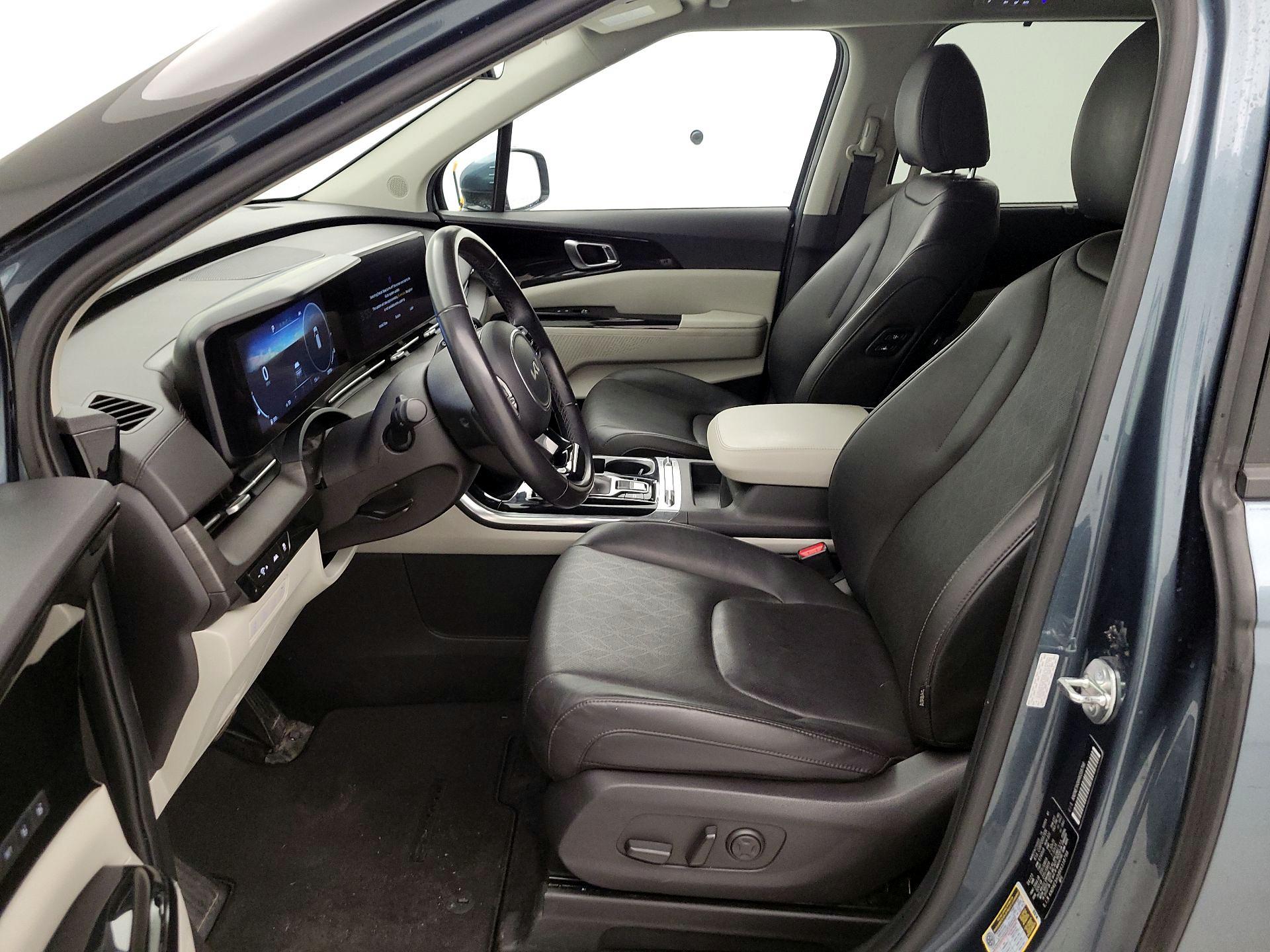 Thumbnail: 2024 Kia Carnival - 11