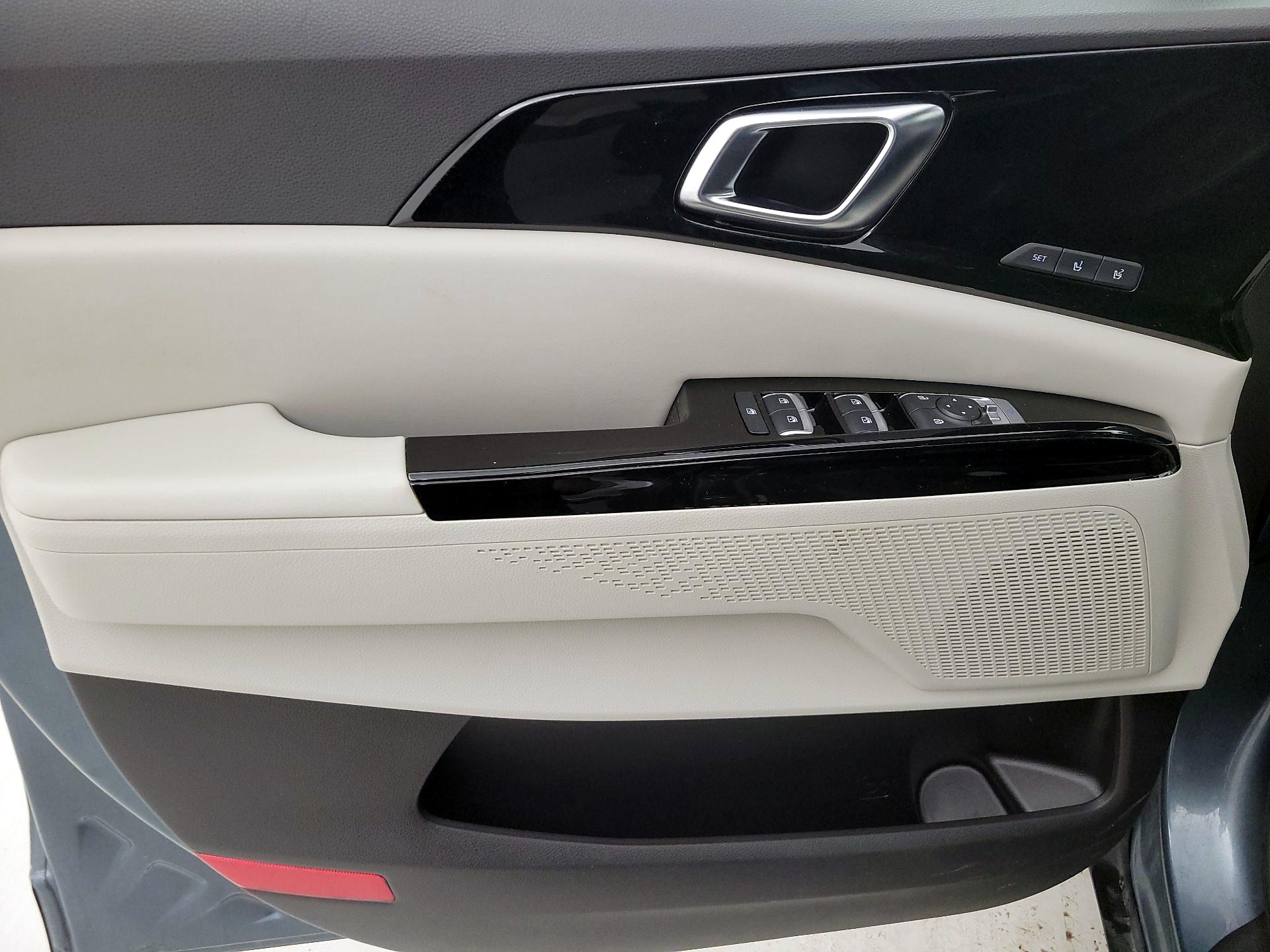 Thumbnail: 2024 Kia Carnival - 12