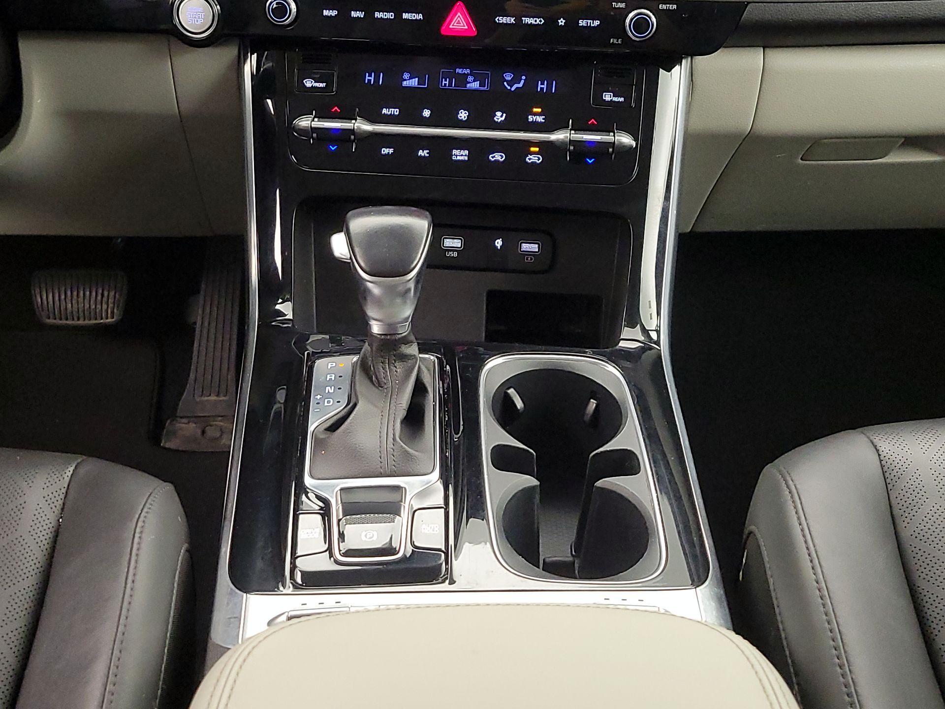 Thumbnail: 2024 Kia Carnival - 18