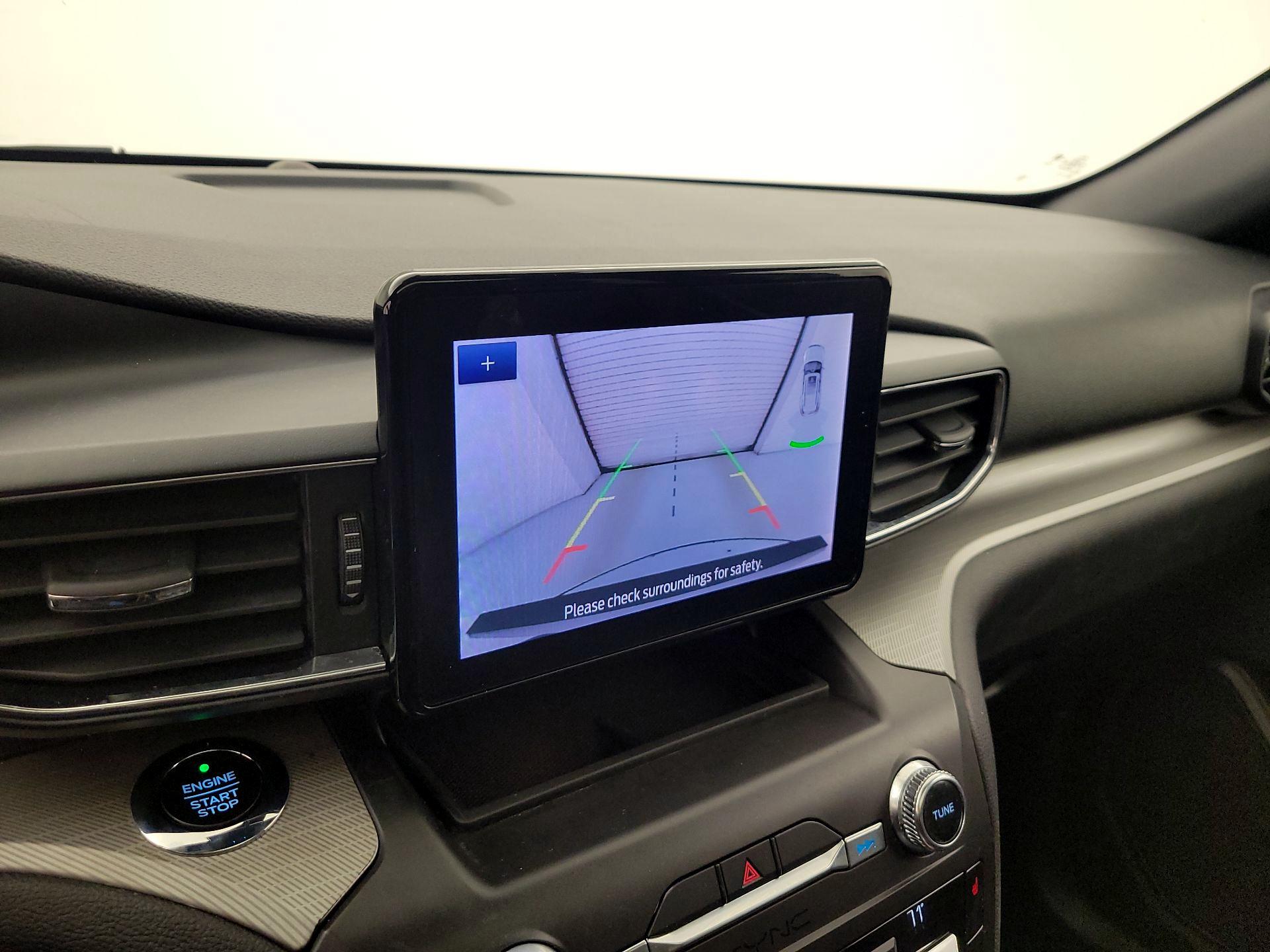 Thumbnail: 2020 Ford Explorer - 14