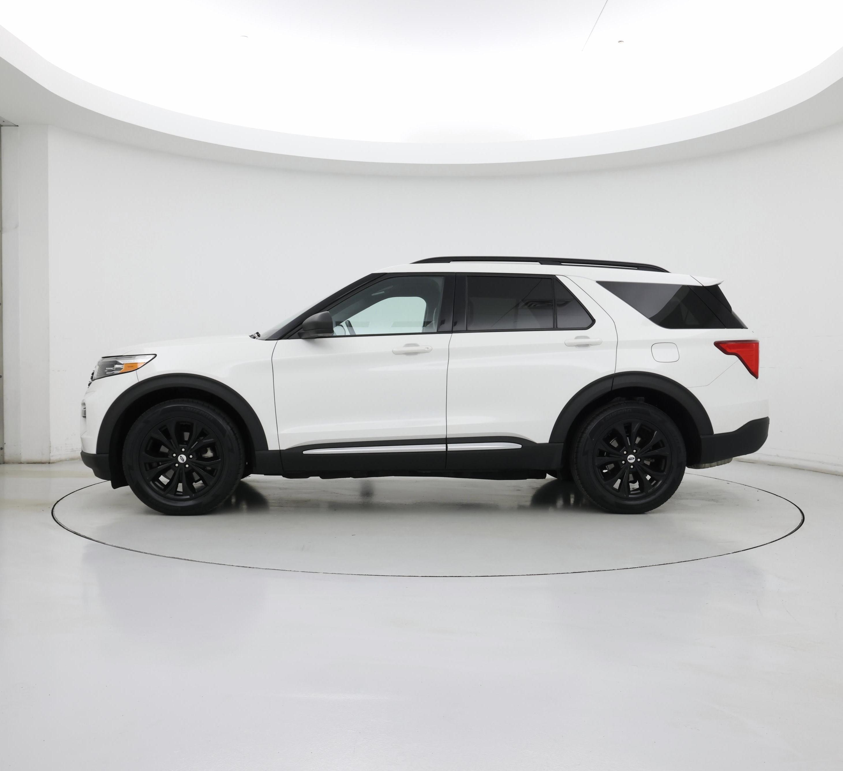 Thumbnail: 2020 Ford Explorer - 3