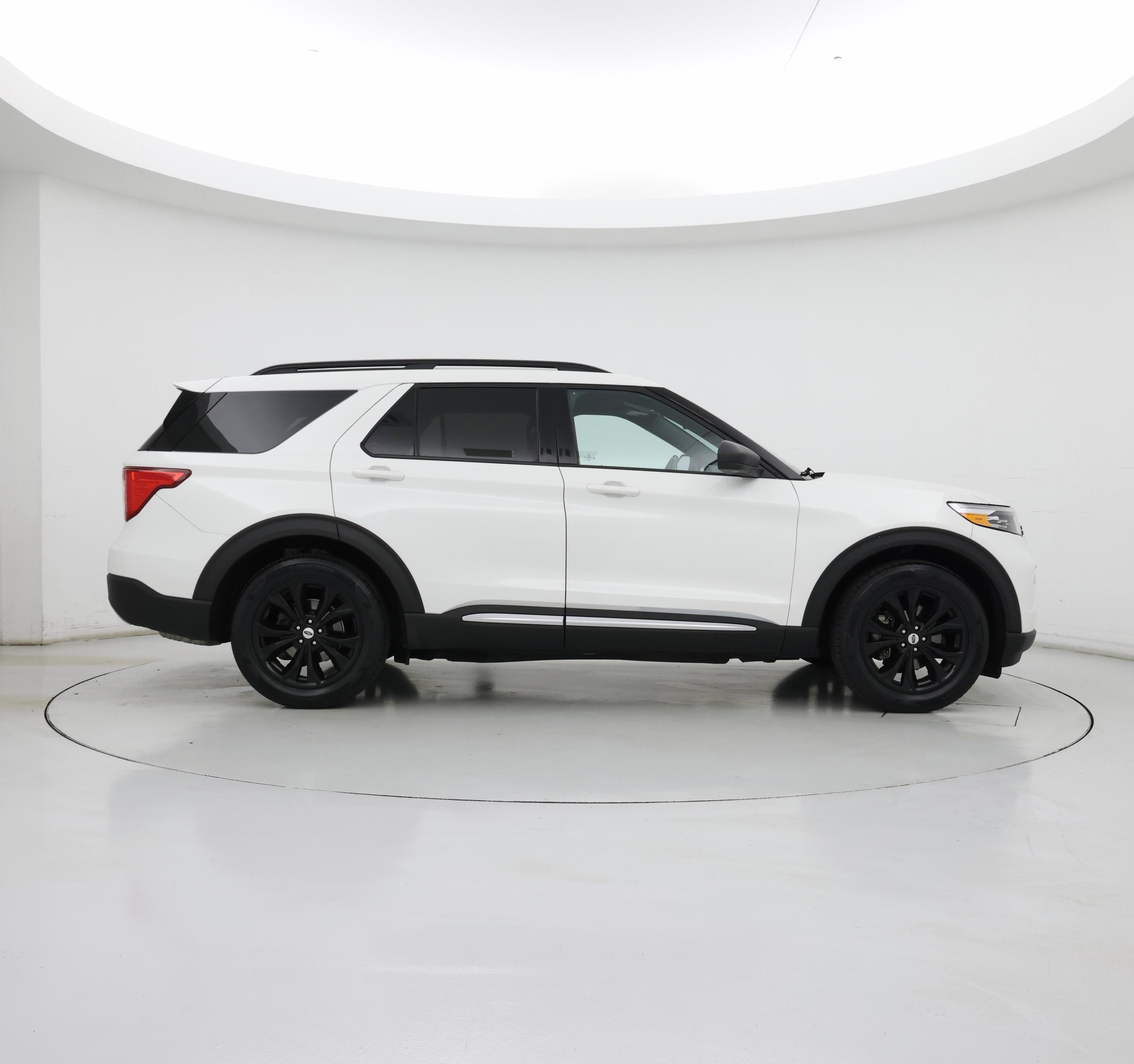Thumbnail: 2020 Ford Explorer - 7