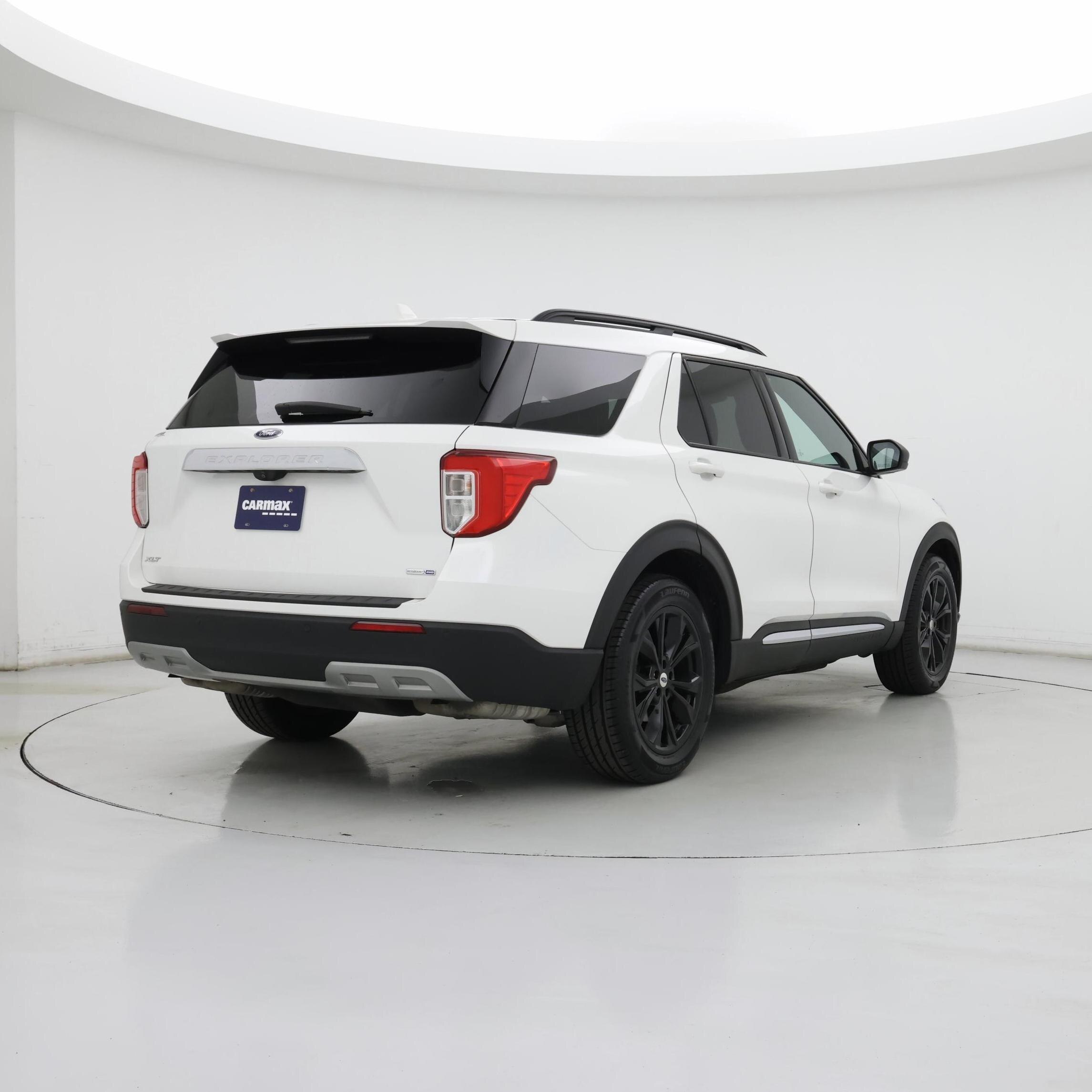 Thumbnail: 2020 Ford Explorer - 8