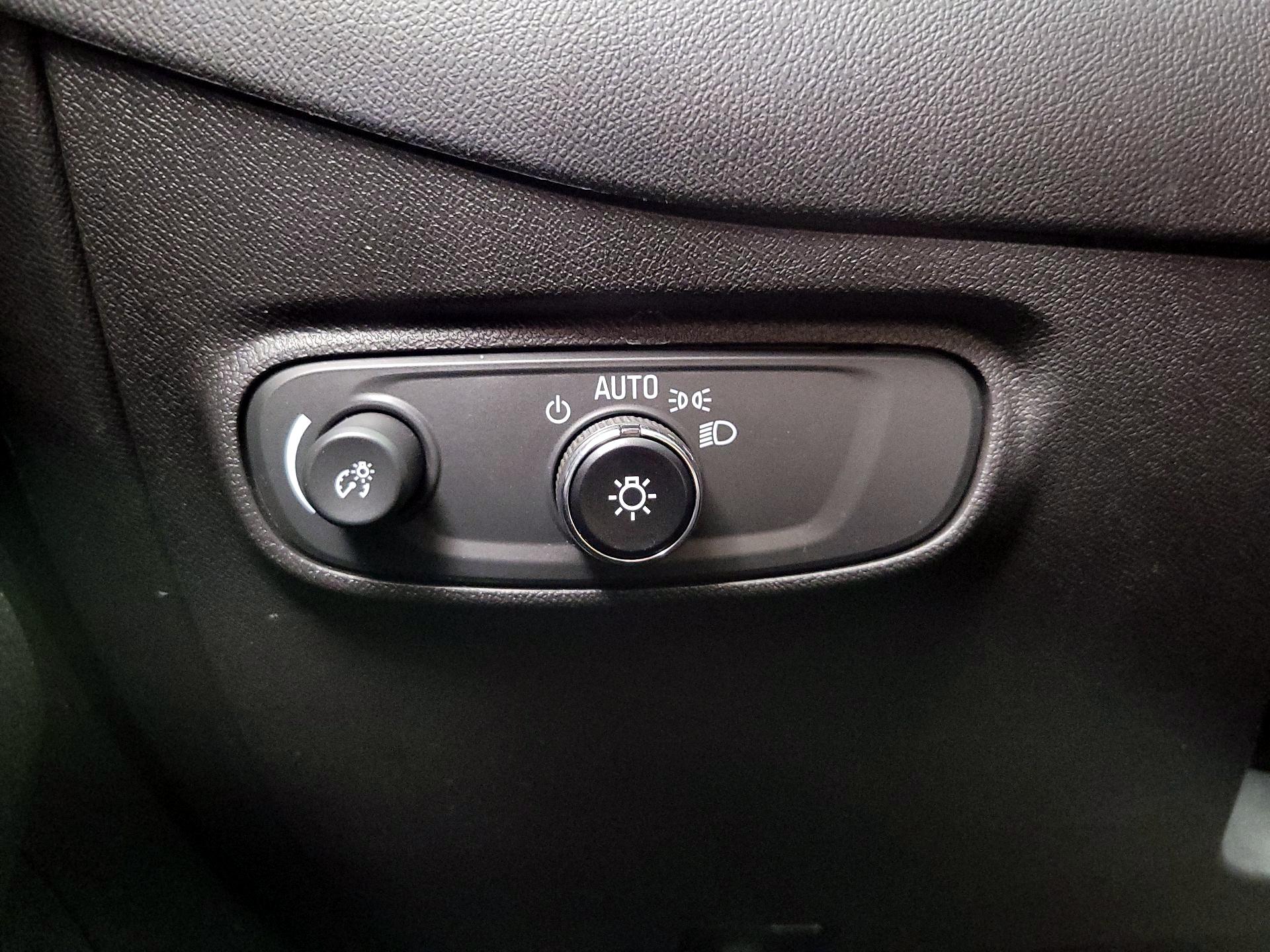 Thumbnail: 2023 Chevrolet Equinox - 13