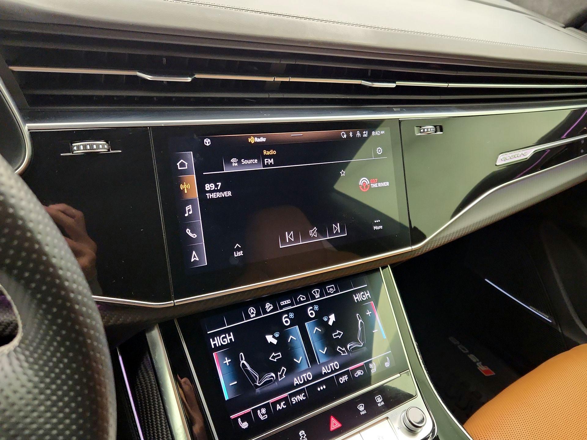 Thumbnail: 2021 Audi RS Q8 - 16