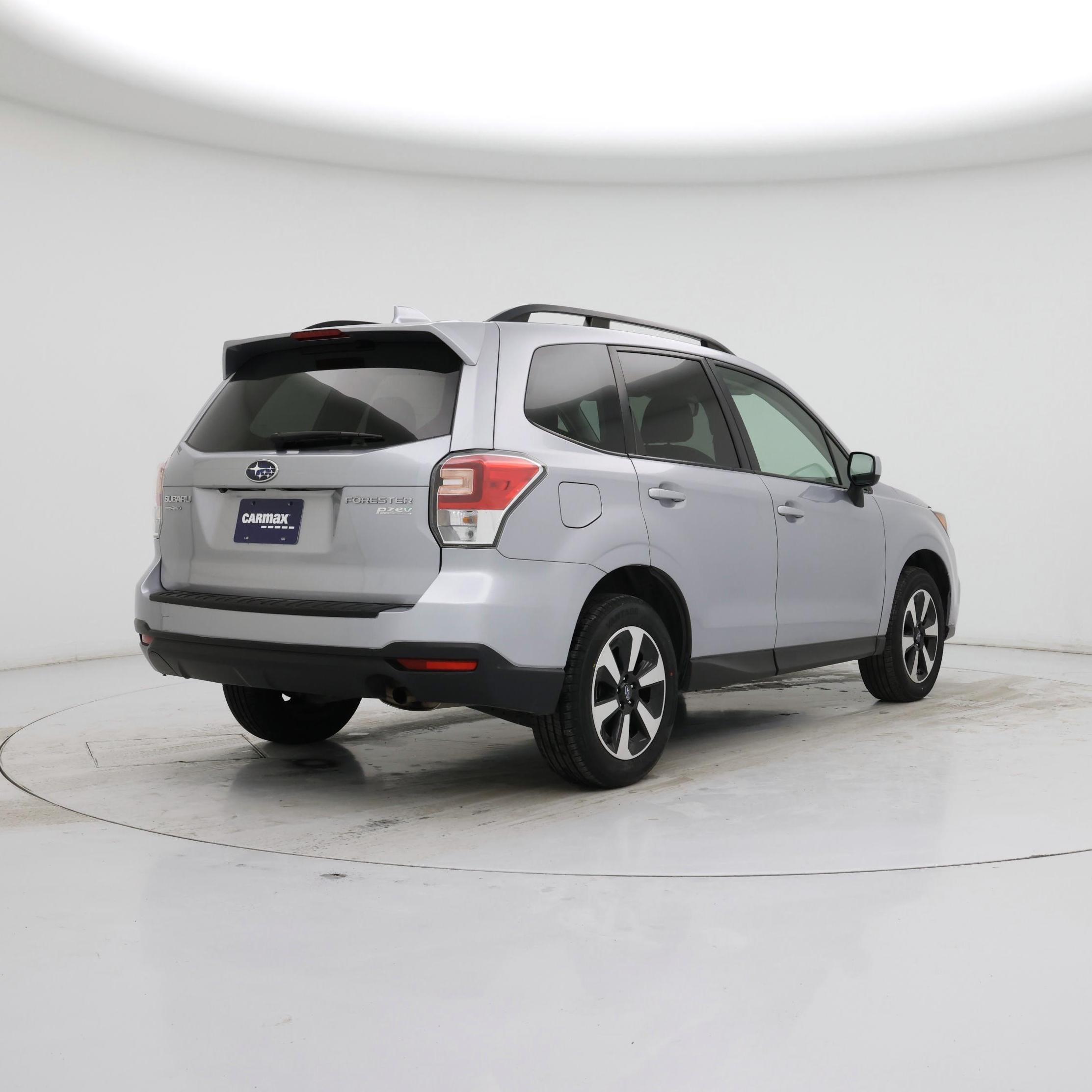 Thumbnail: 2017 Subaru Forester - 8