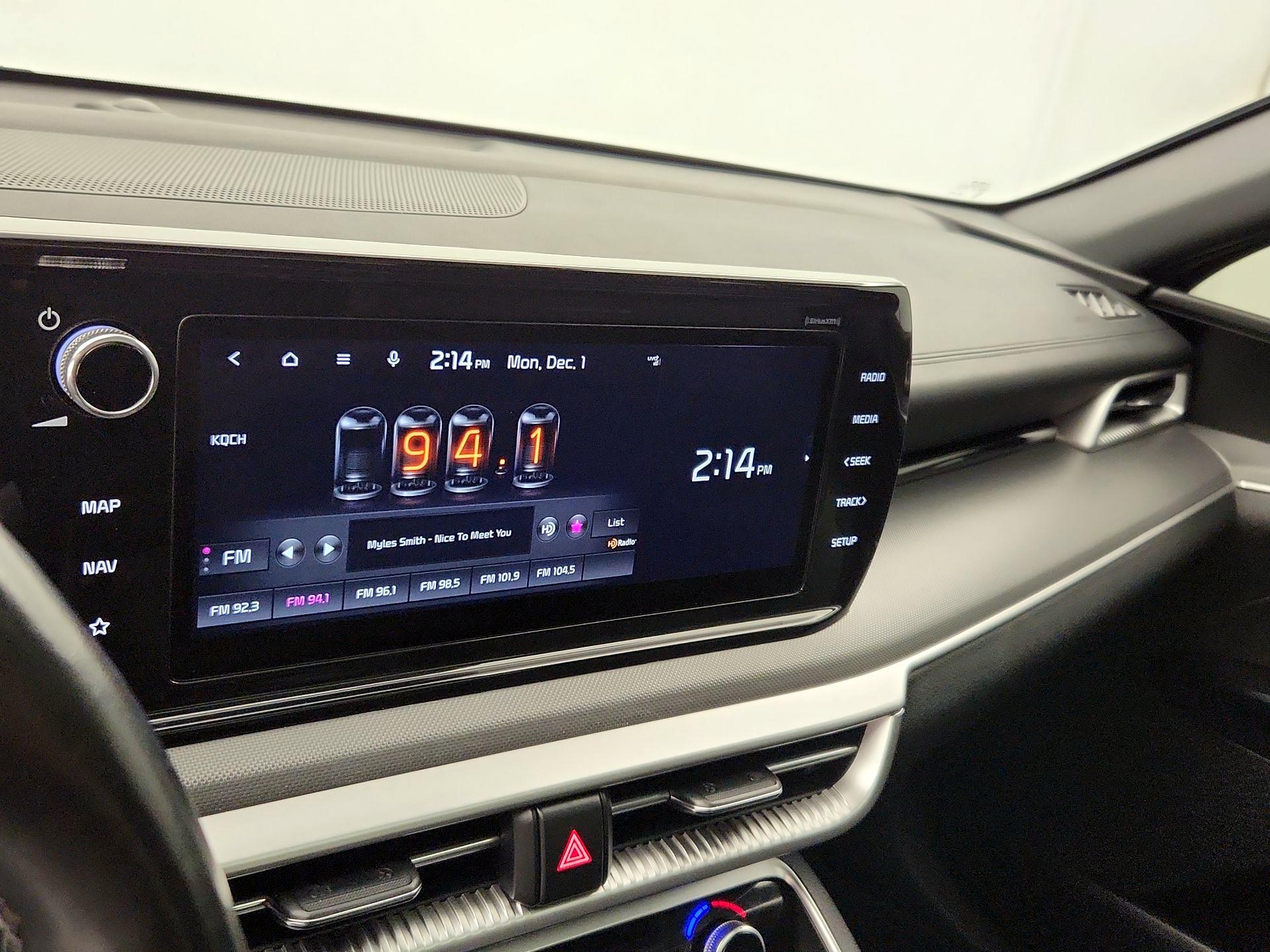 Thumbnail: 2022 Kia K5 - 16