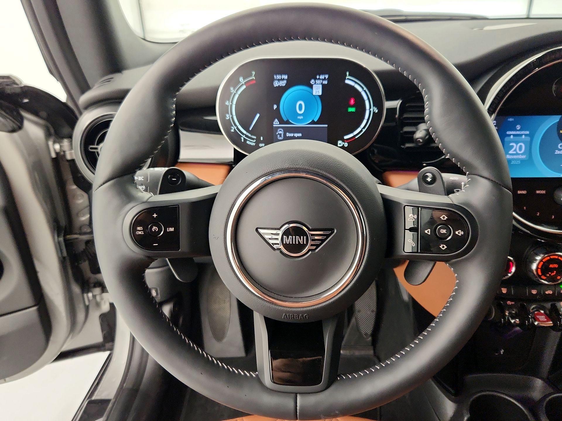 Thumbnail: 2024 MINI Cooper - 10