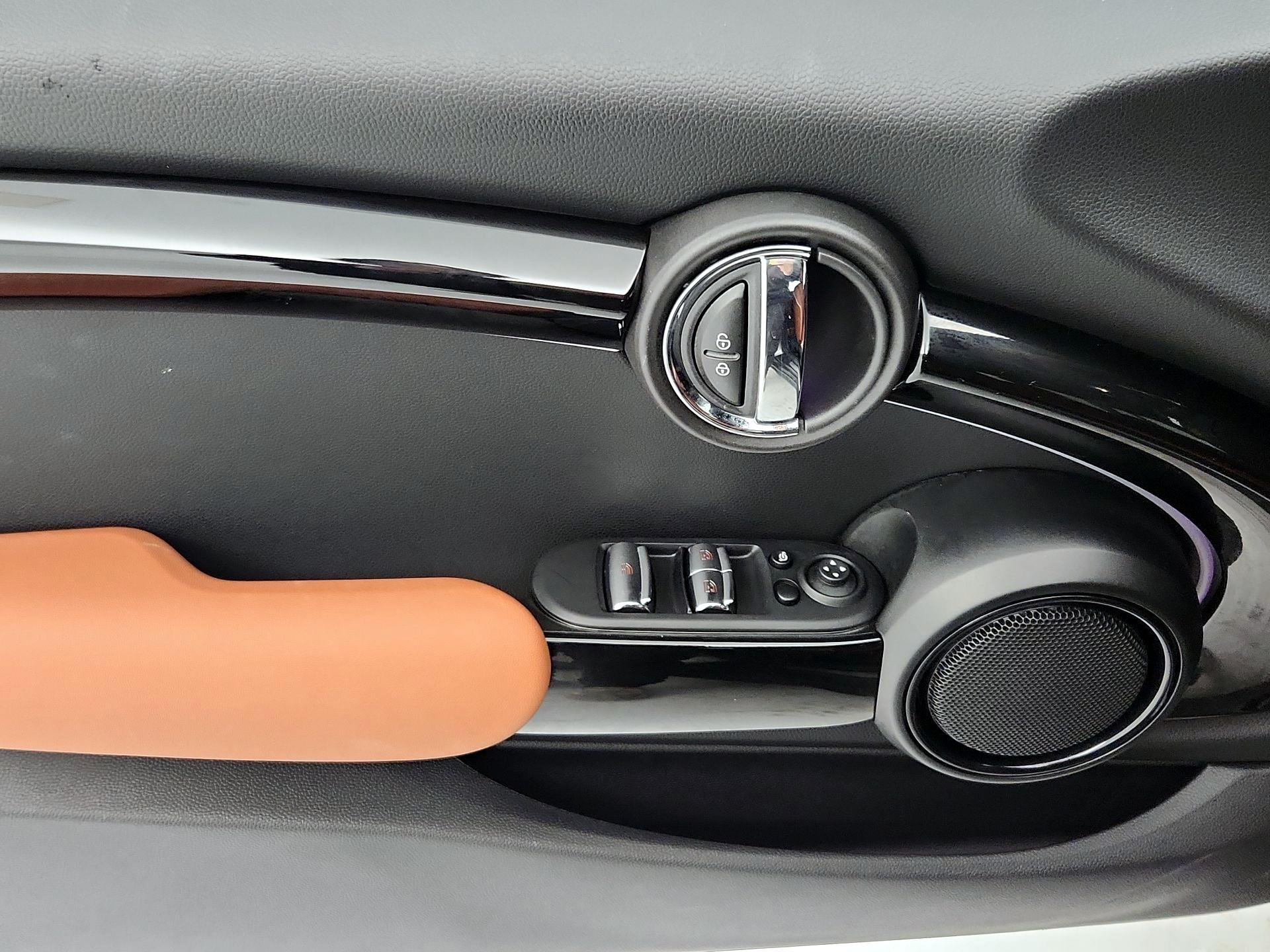 Thumbnail: 2024 MINI Cooper - 12