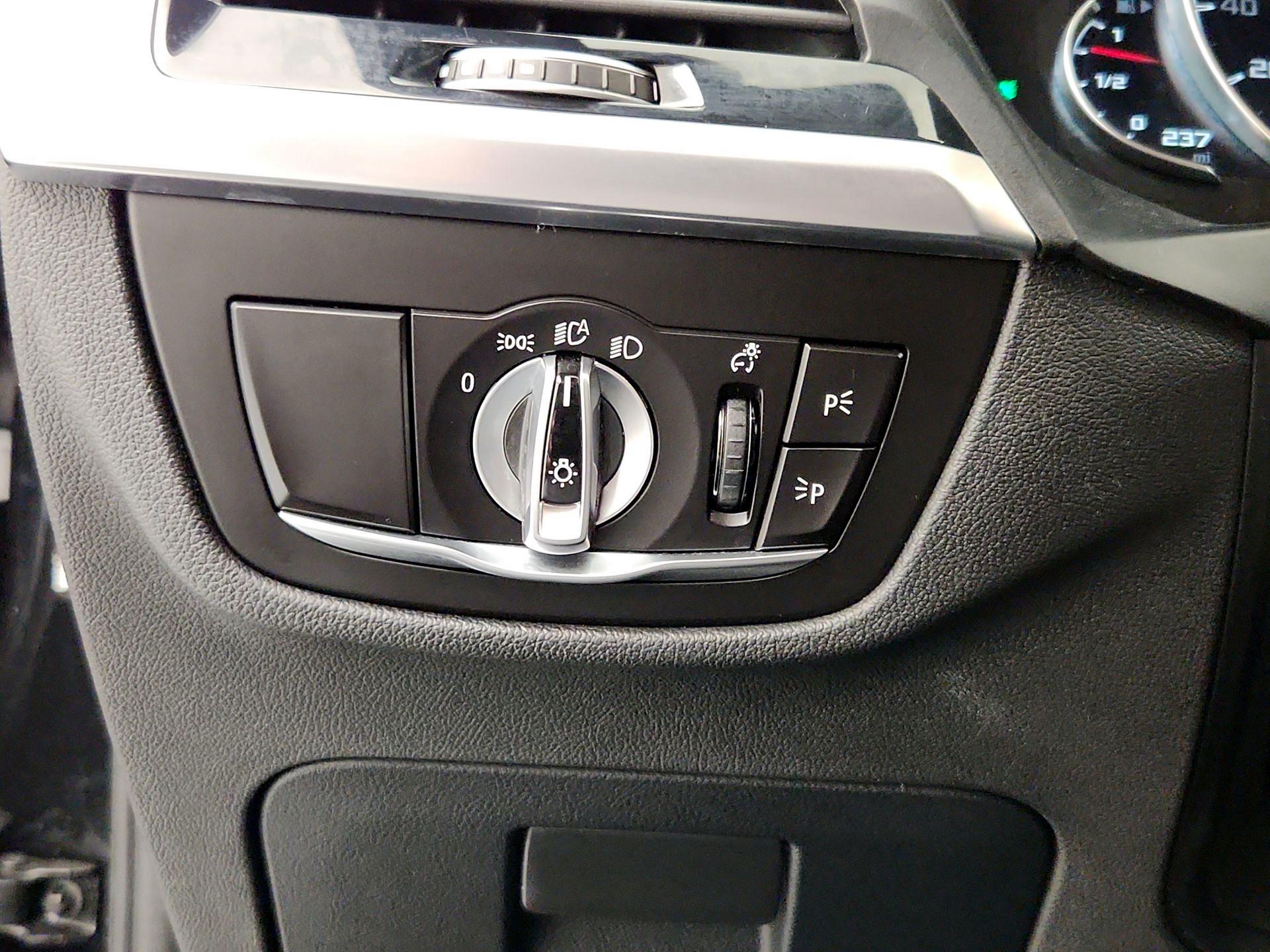 Thumbnail: 2020 BMW X4 - 13