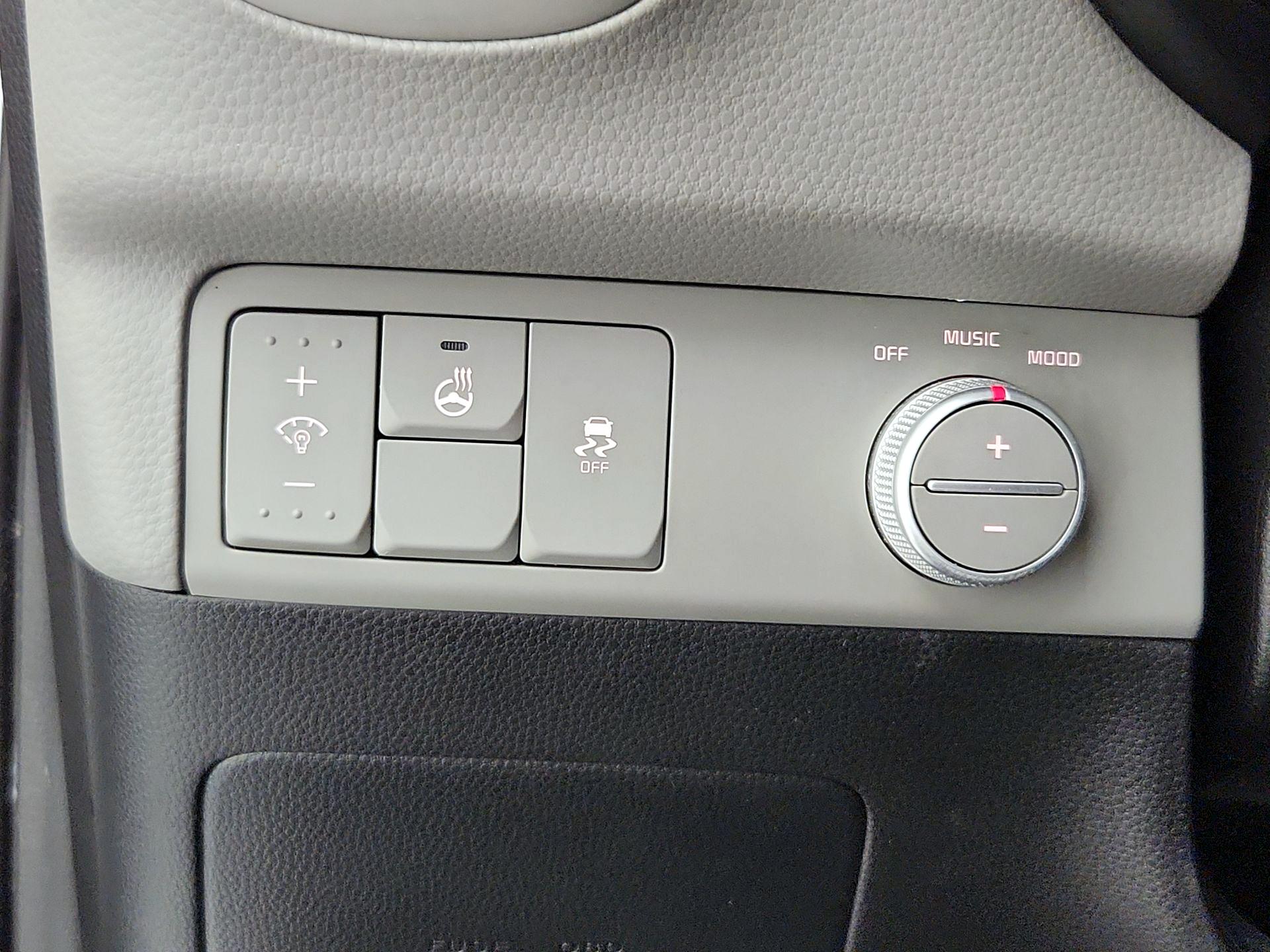 Thumbnail: 2016 Kia Soul - 13