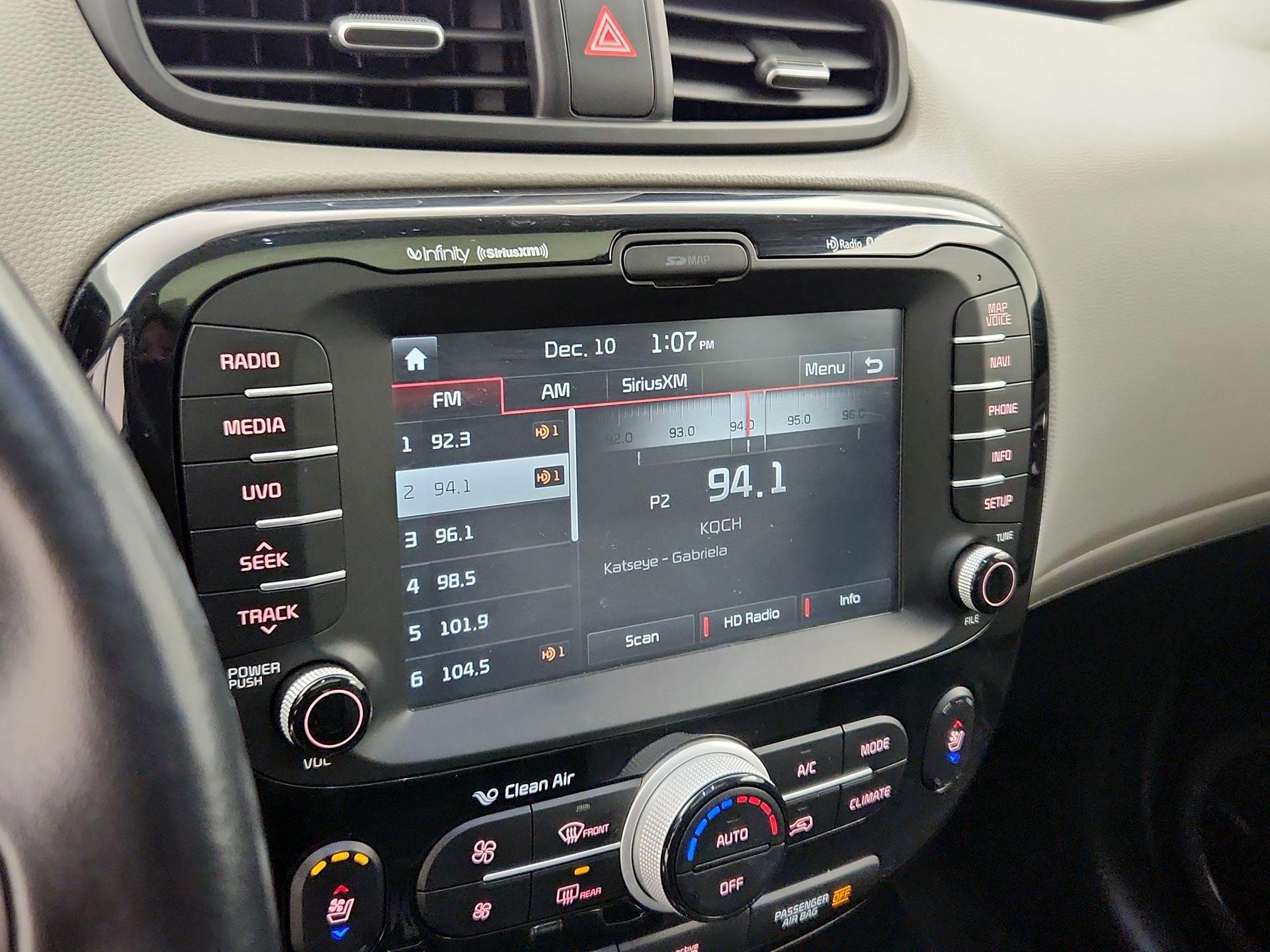 Thumbnail: 2016 Kia Soul - 16