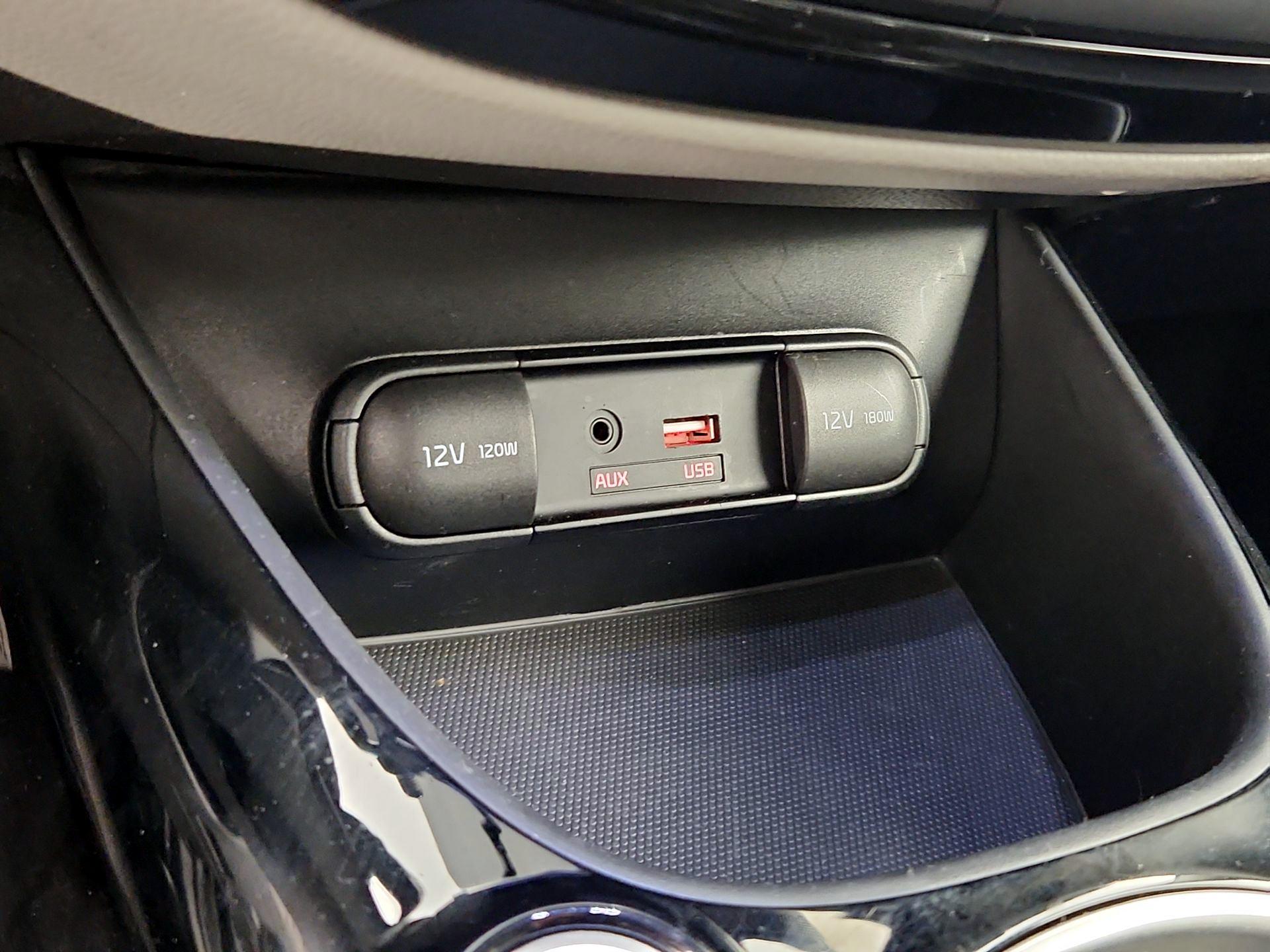 Thumbnail: 2016 Kia Soul - 19