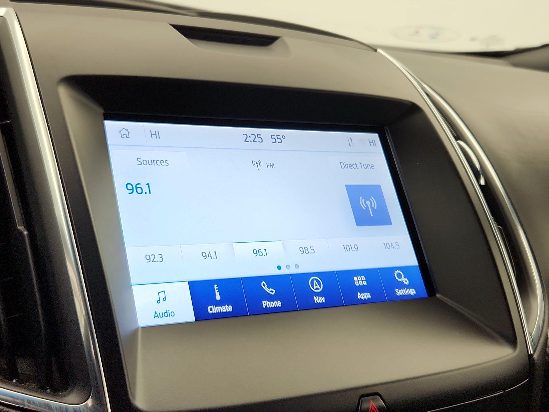 Thumbnail: 2020 Ford Edge - 16