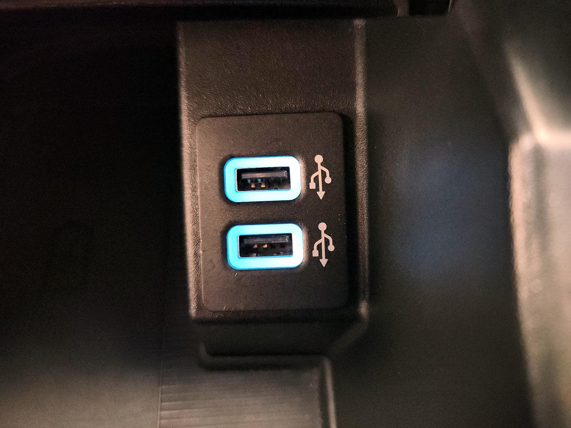 Thumbnail: 2020 Ford Edge - 19