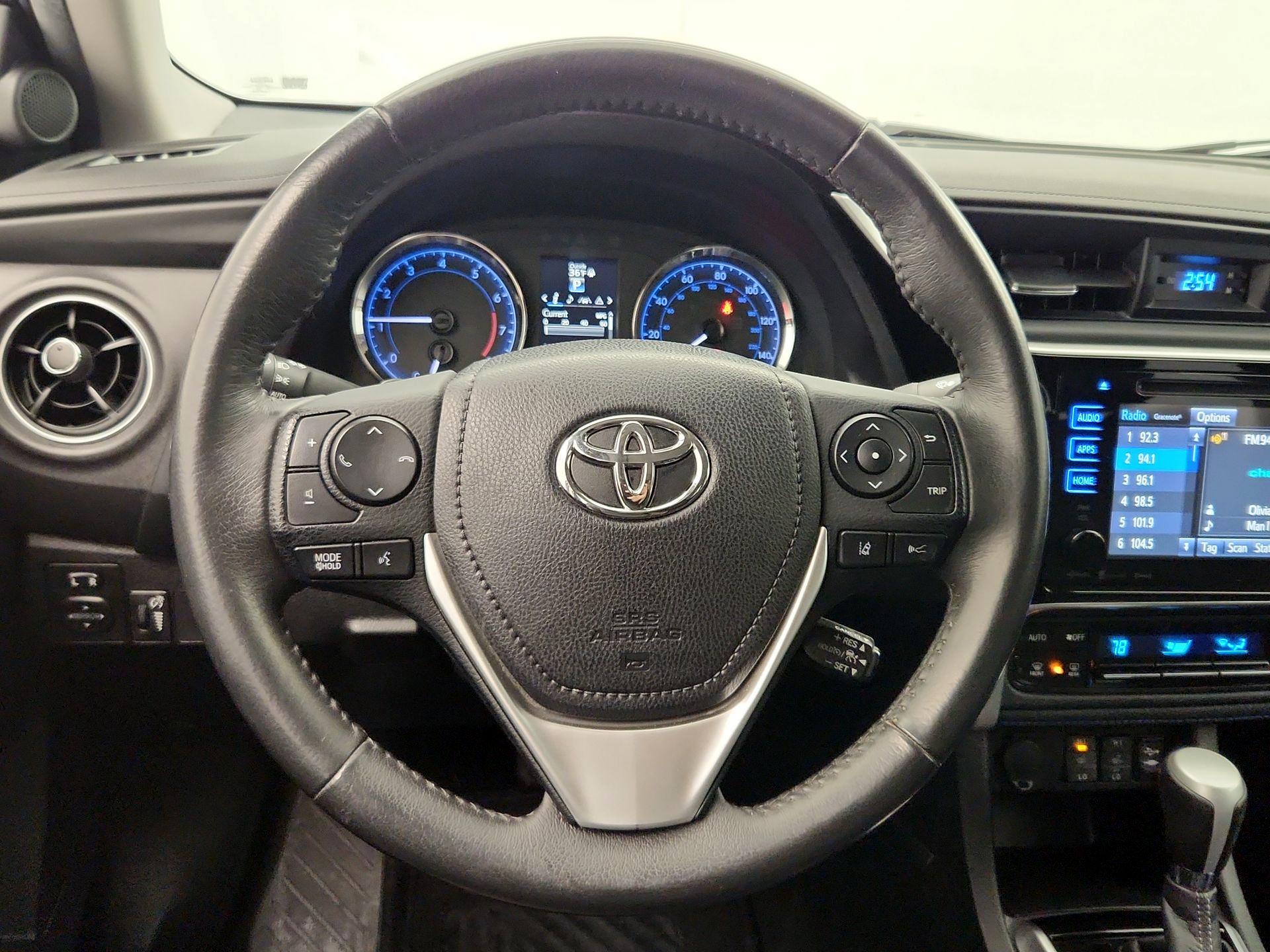 Thumbnail: 2017 Toyota Corolla - 10