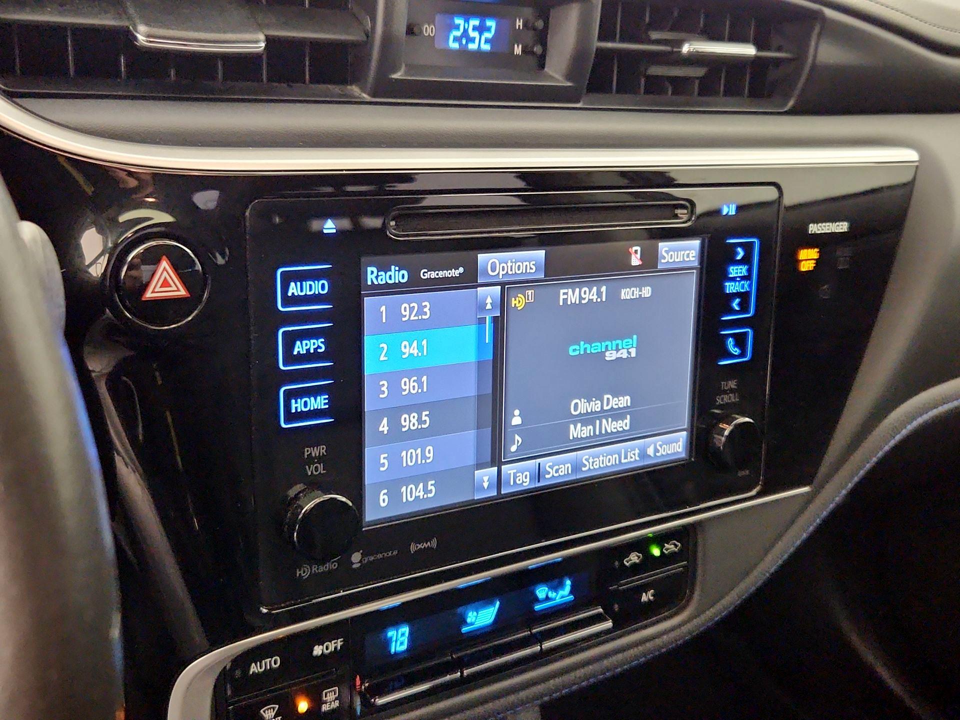 Thumbnail: 2017 Toyota Corolla - 15