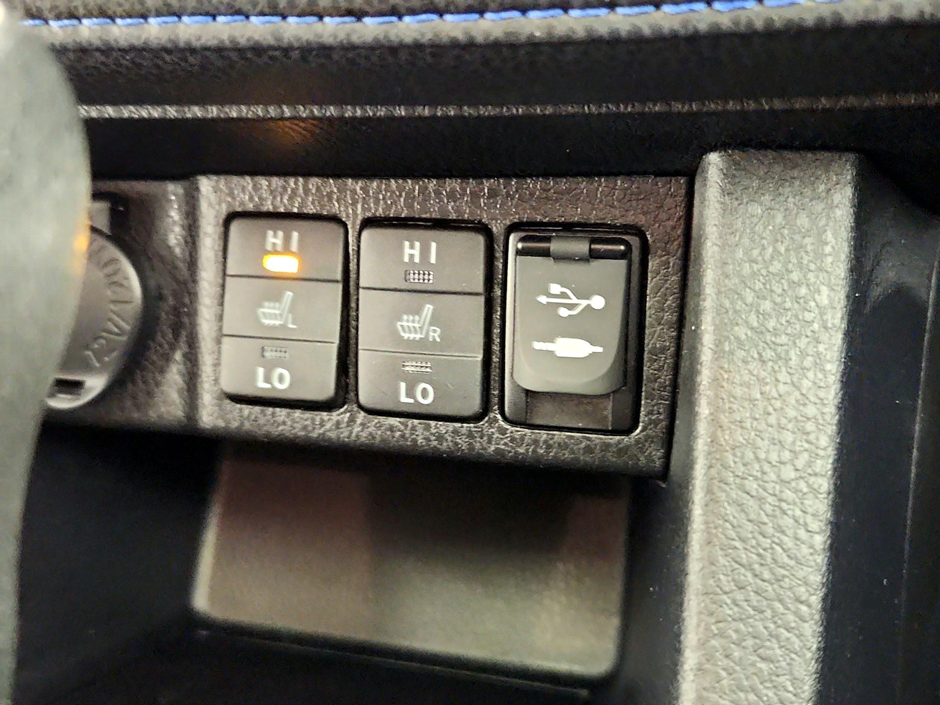 Thumbnail: 2017 Toyota Corolla - 18