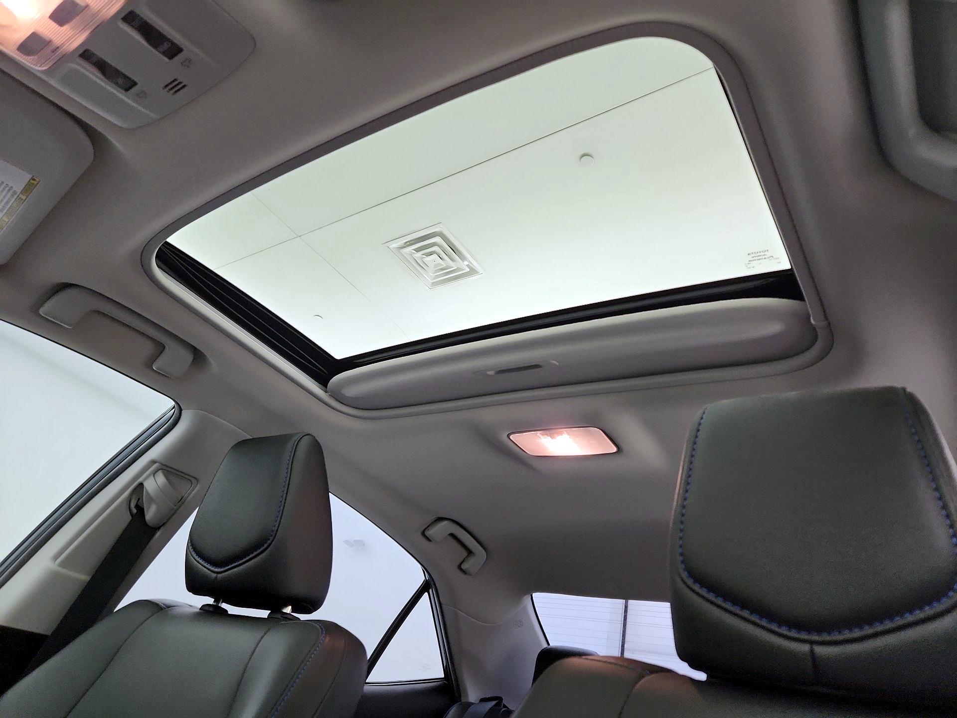 Thumbnail: 2017 Toyota Corolla - 19