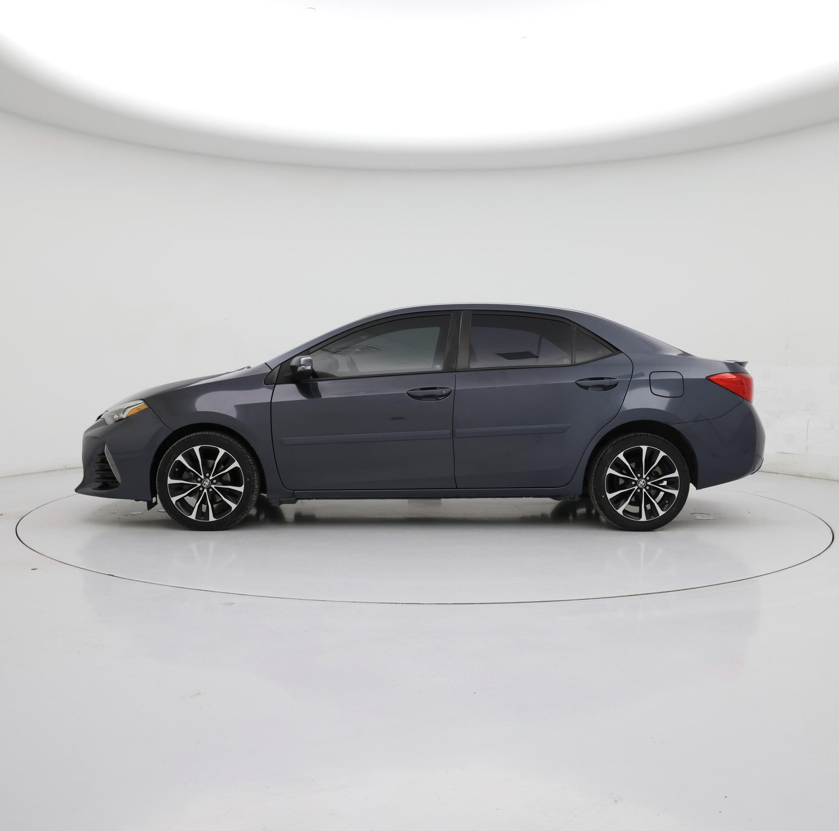 Thumbnail: 2017 Toyota Corolla - 3