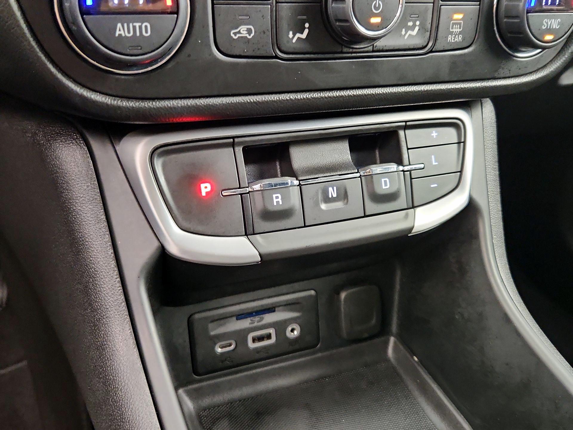 Thumbnail: 2022 GMC Terrain - 18