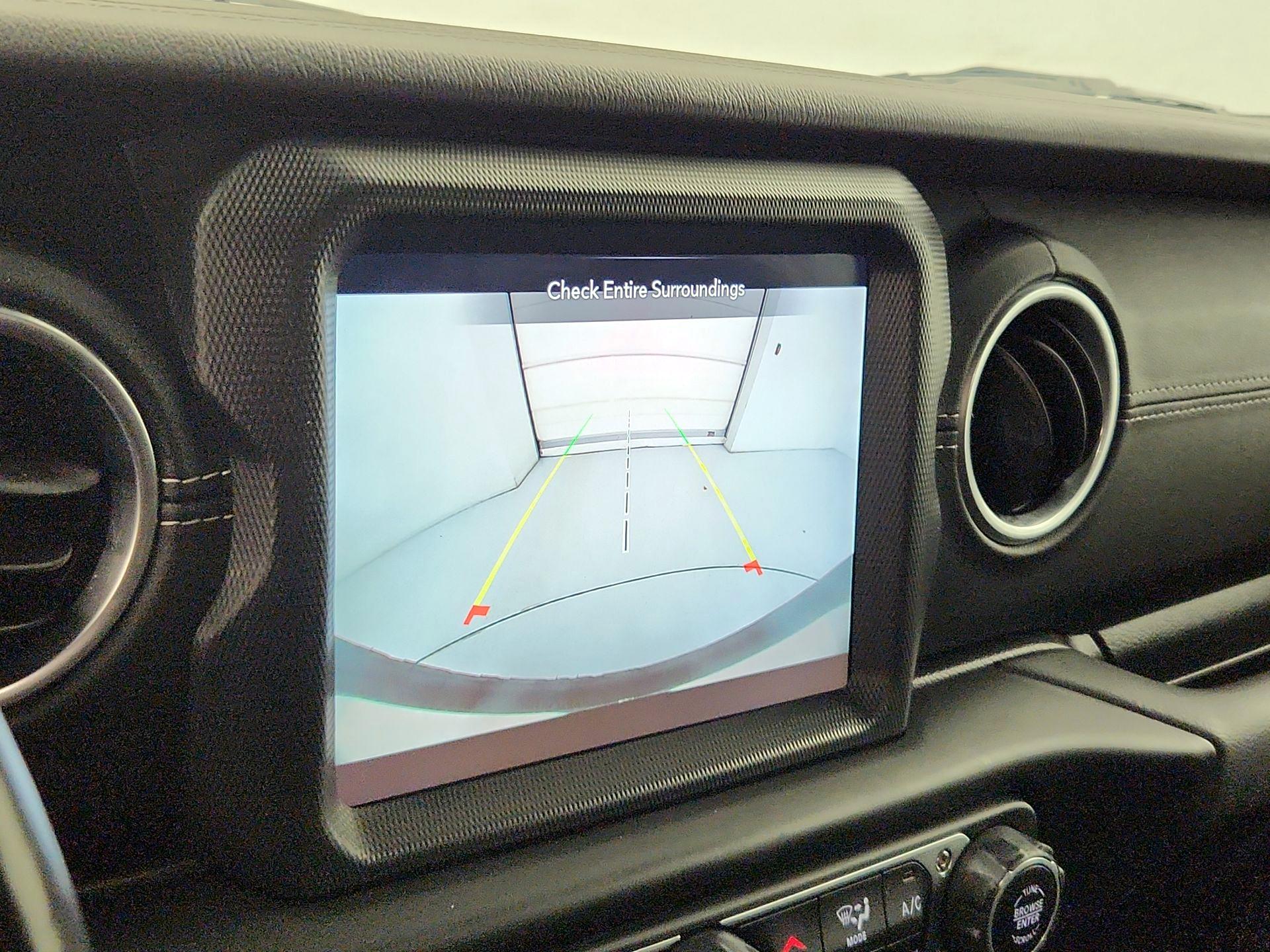 Thumbnail: 2020 Jeep Wrangler - 15