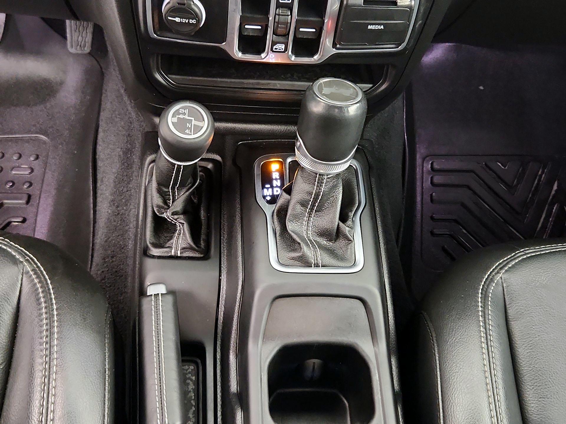 Thumbnail: 2020 Jeep Wrangler - 18