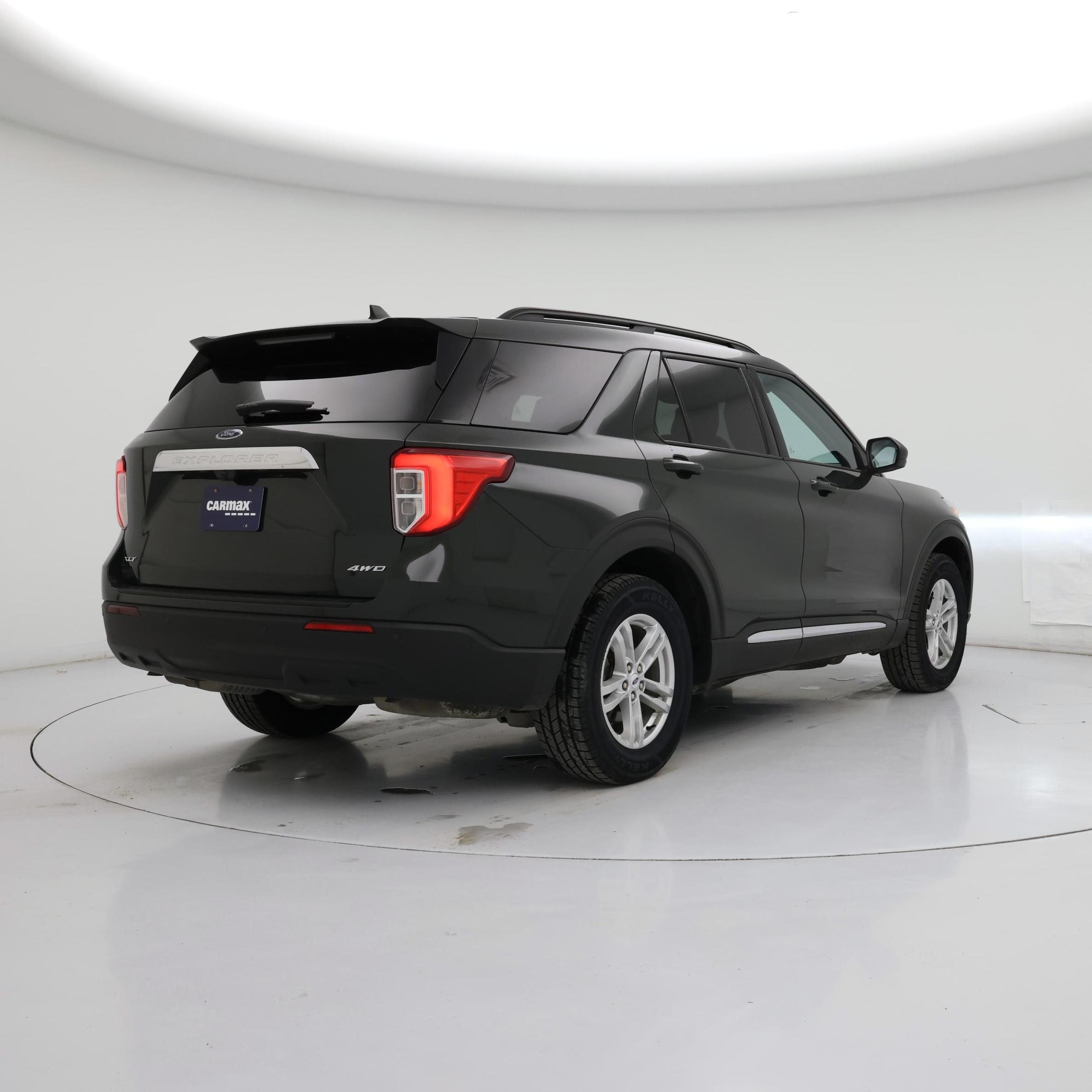 Thumbnail: 2022 Ford Explorer - 8
