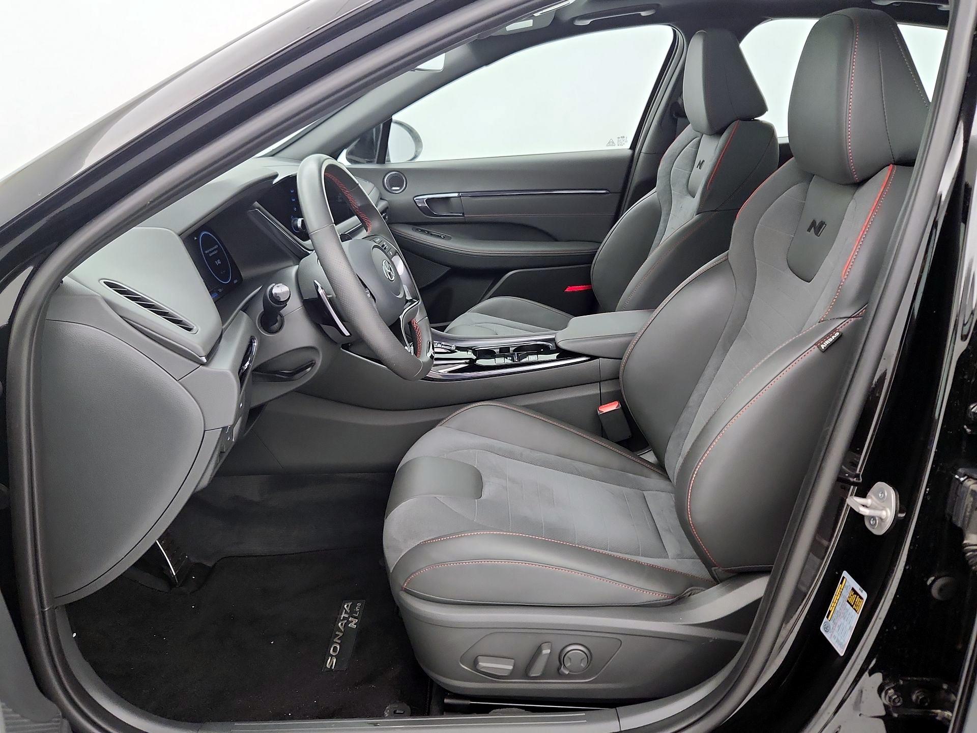 Thumbnail: 2023 Hyundai Sonata - 11